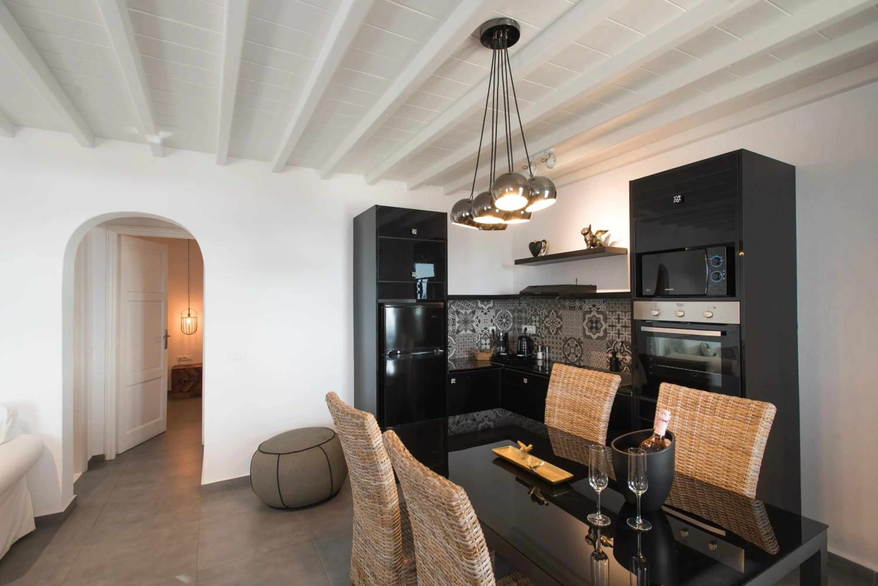 Kitchen or kitchenette in Bellou Suites