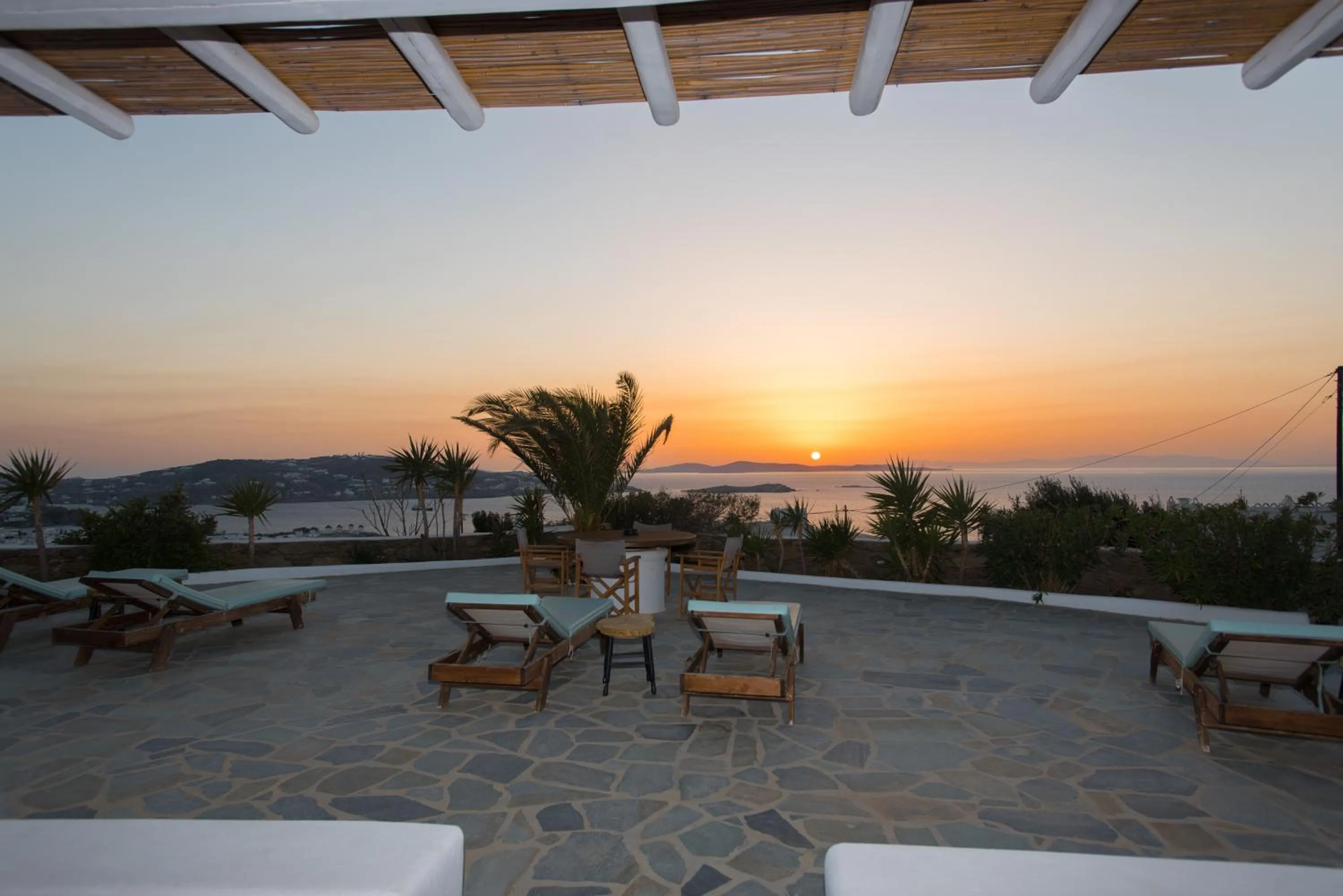 Sea view in Bellou Suites