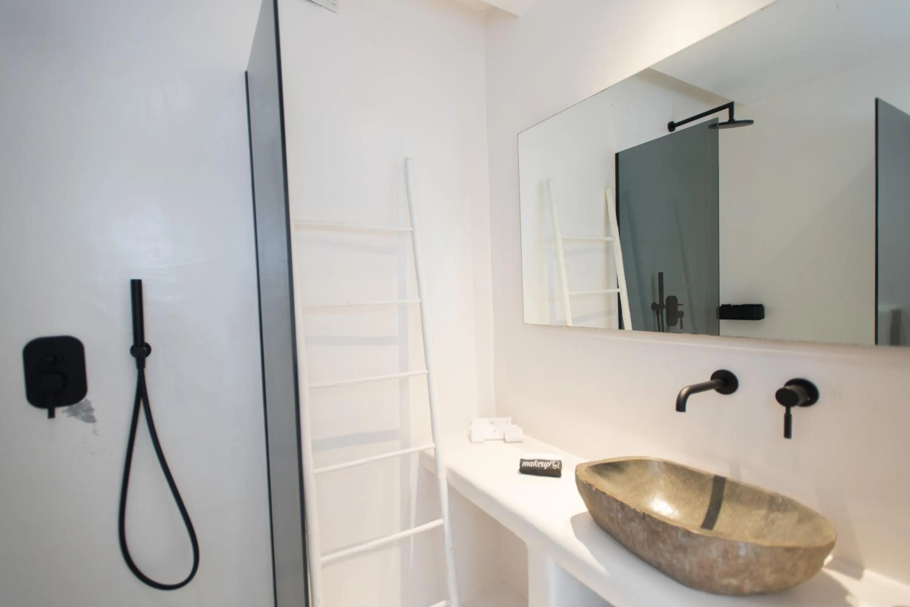 Shower in Bellou Suites