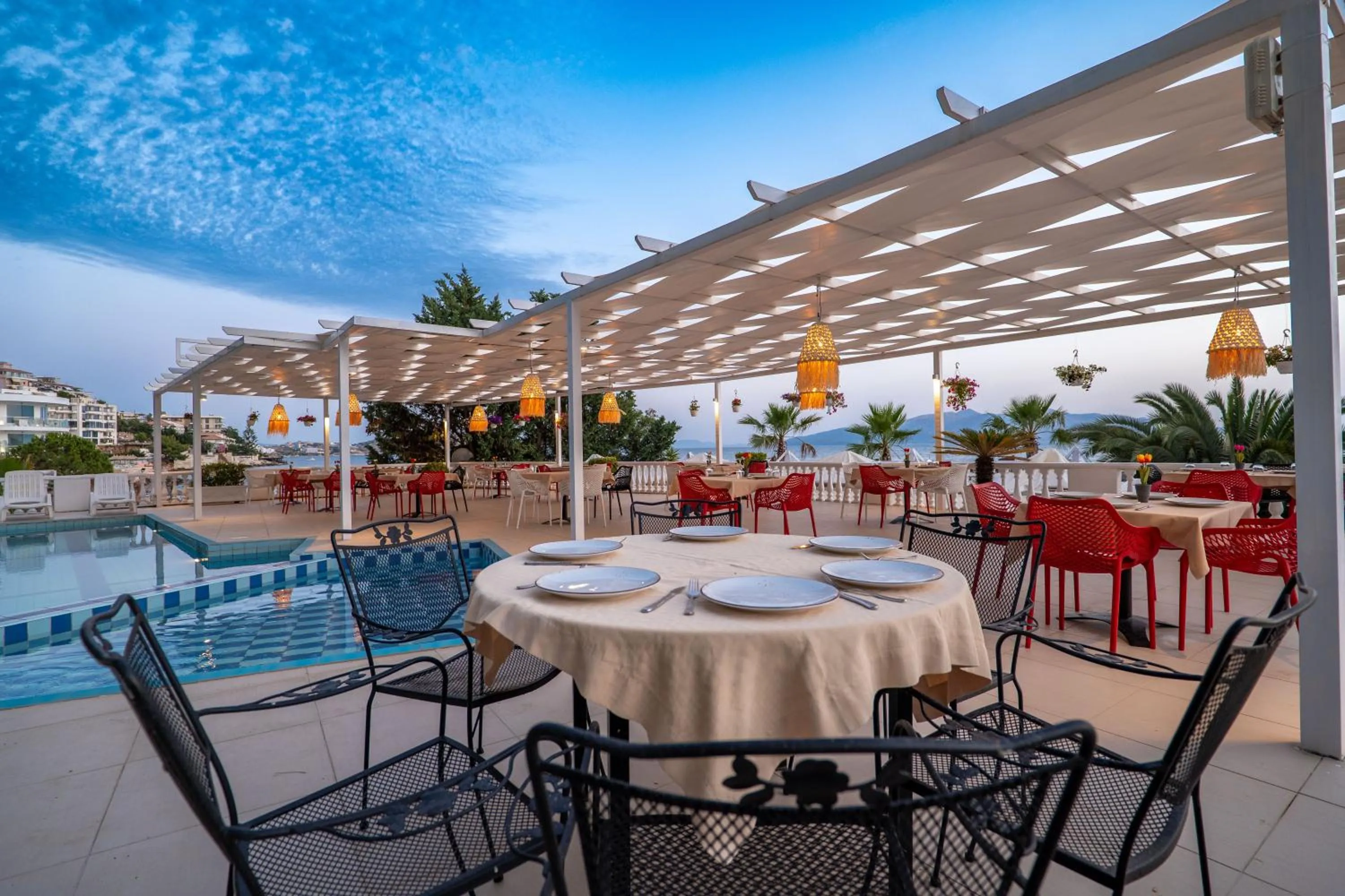 Restaurant/places to eat in Hotel Sejko