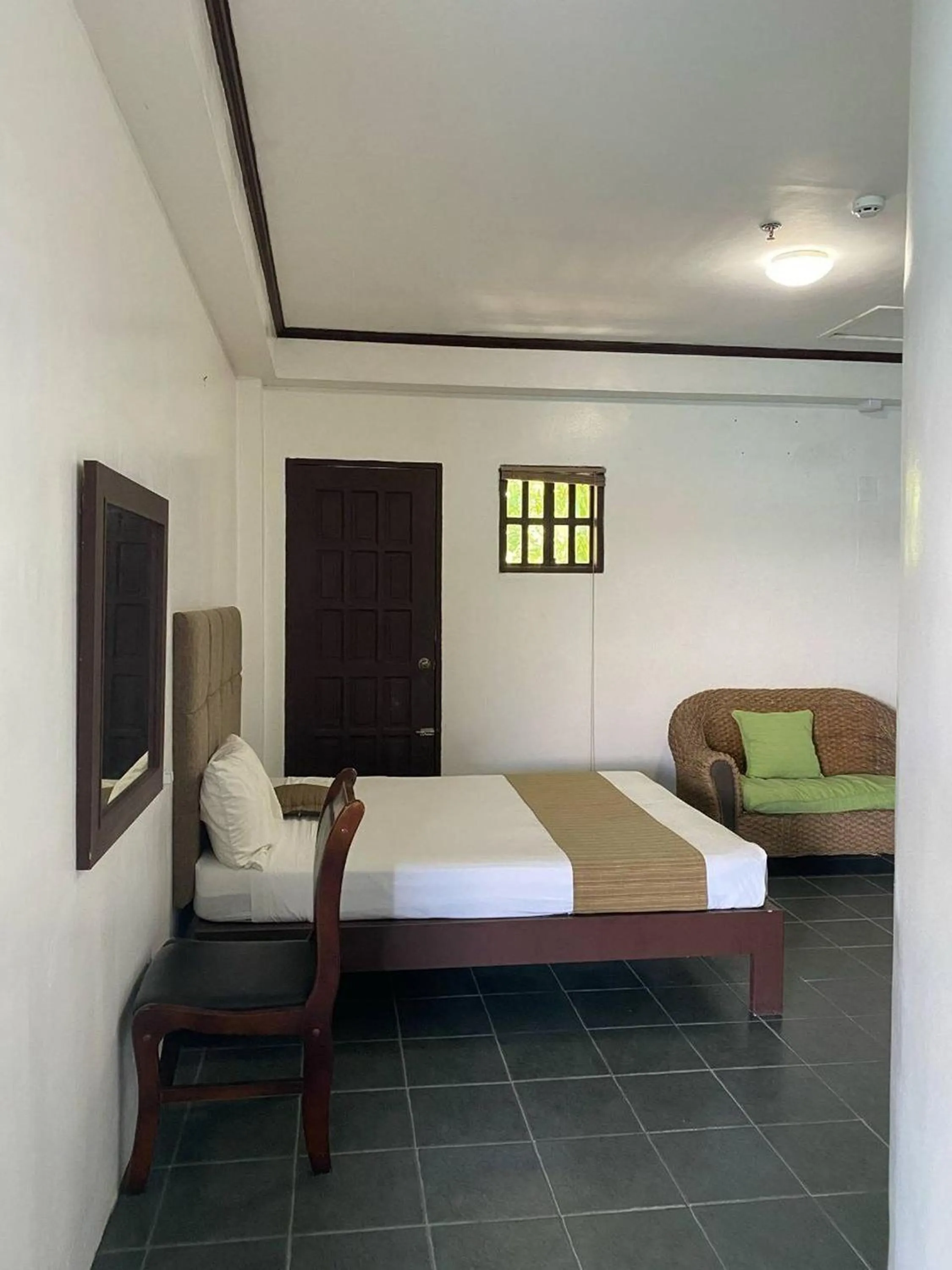 Bedroom, Bed in Subiza Beach Resort