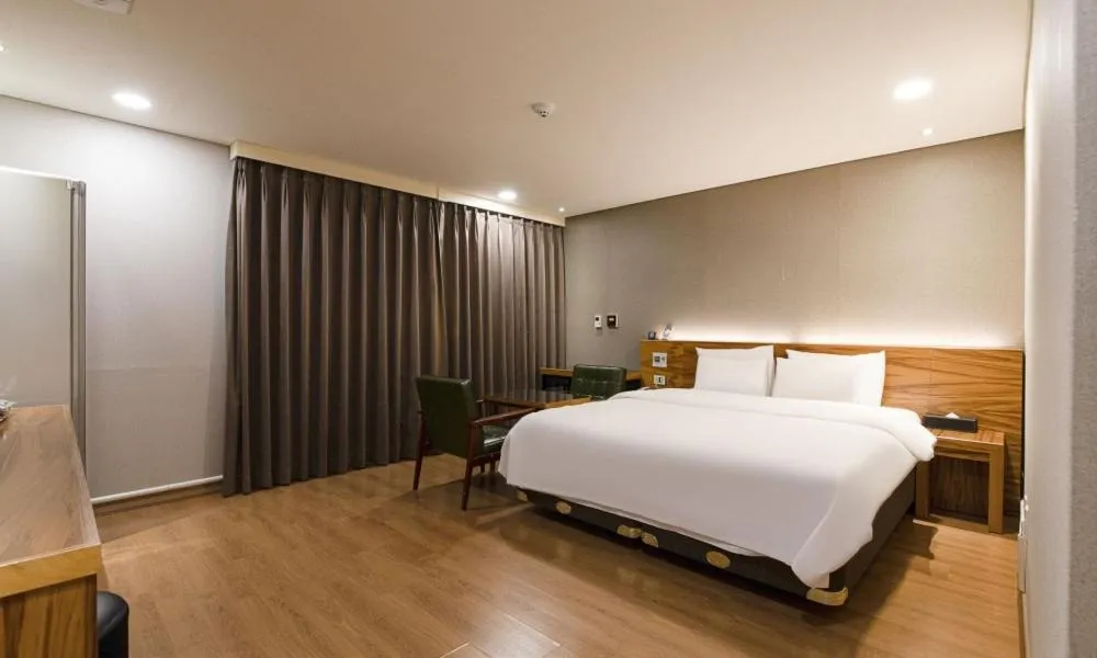 Bed in Anyang CNC Hotel