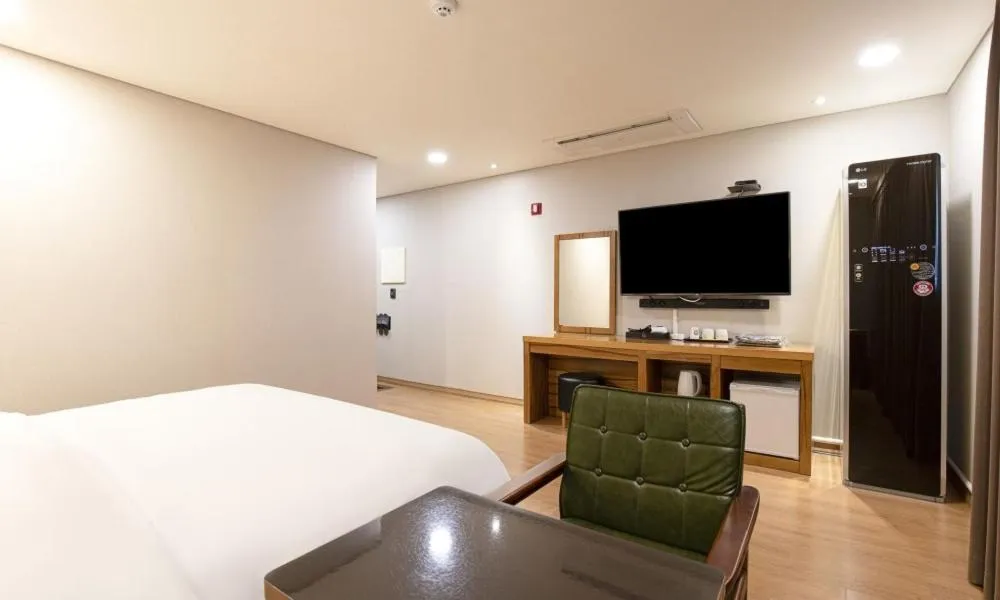 Bed in Anyang CNC Hotel