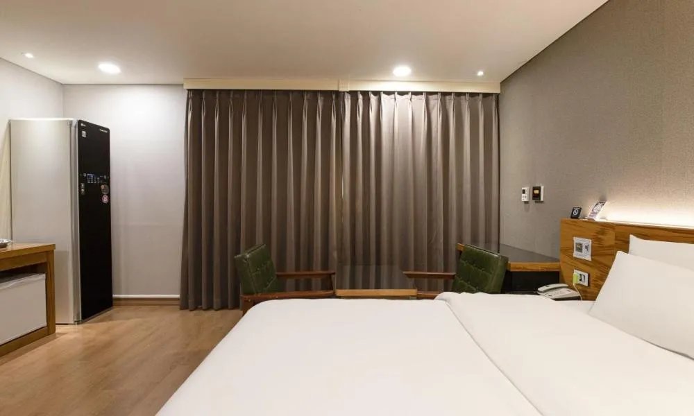 Bed in Anyang CNC Hotel