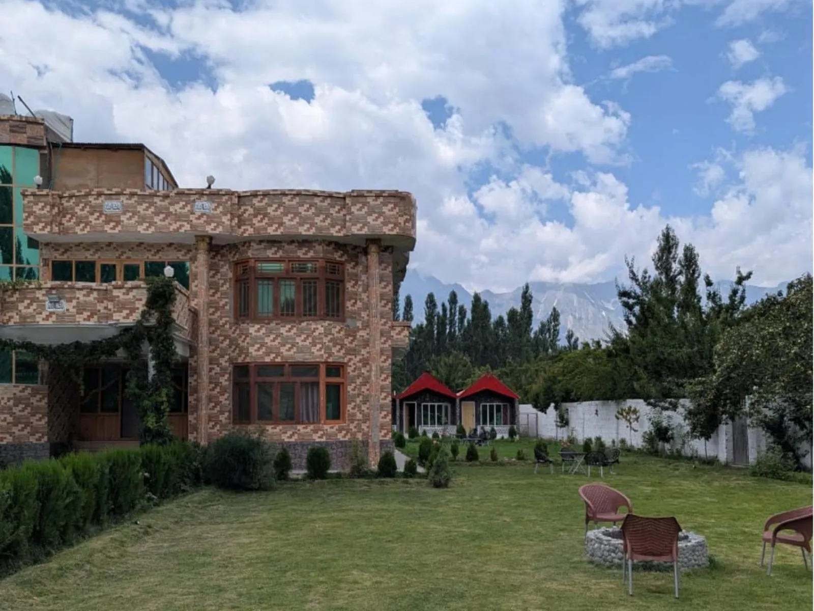 Comfort Hotel & Huts