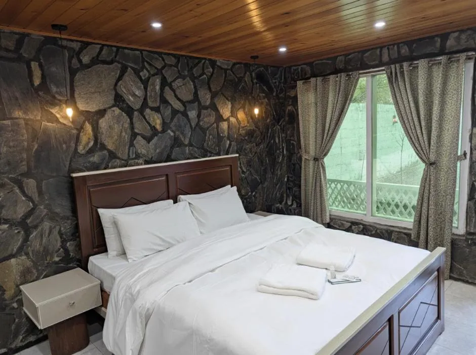 Comfort Hotel & Huts