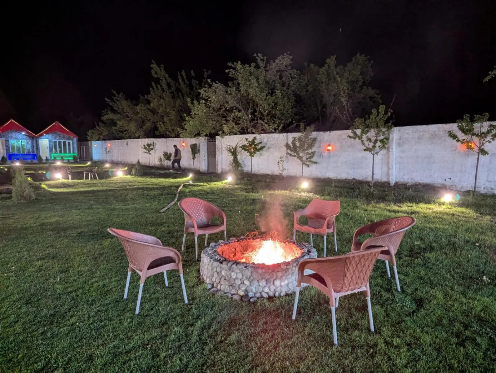 Restaurant/places to eat in Comfort Hotel & Huts