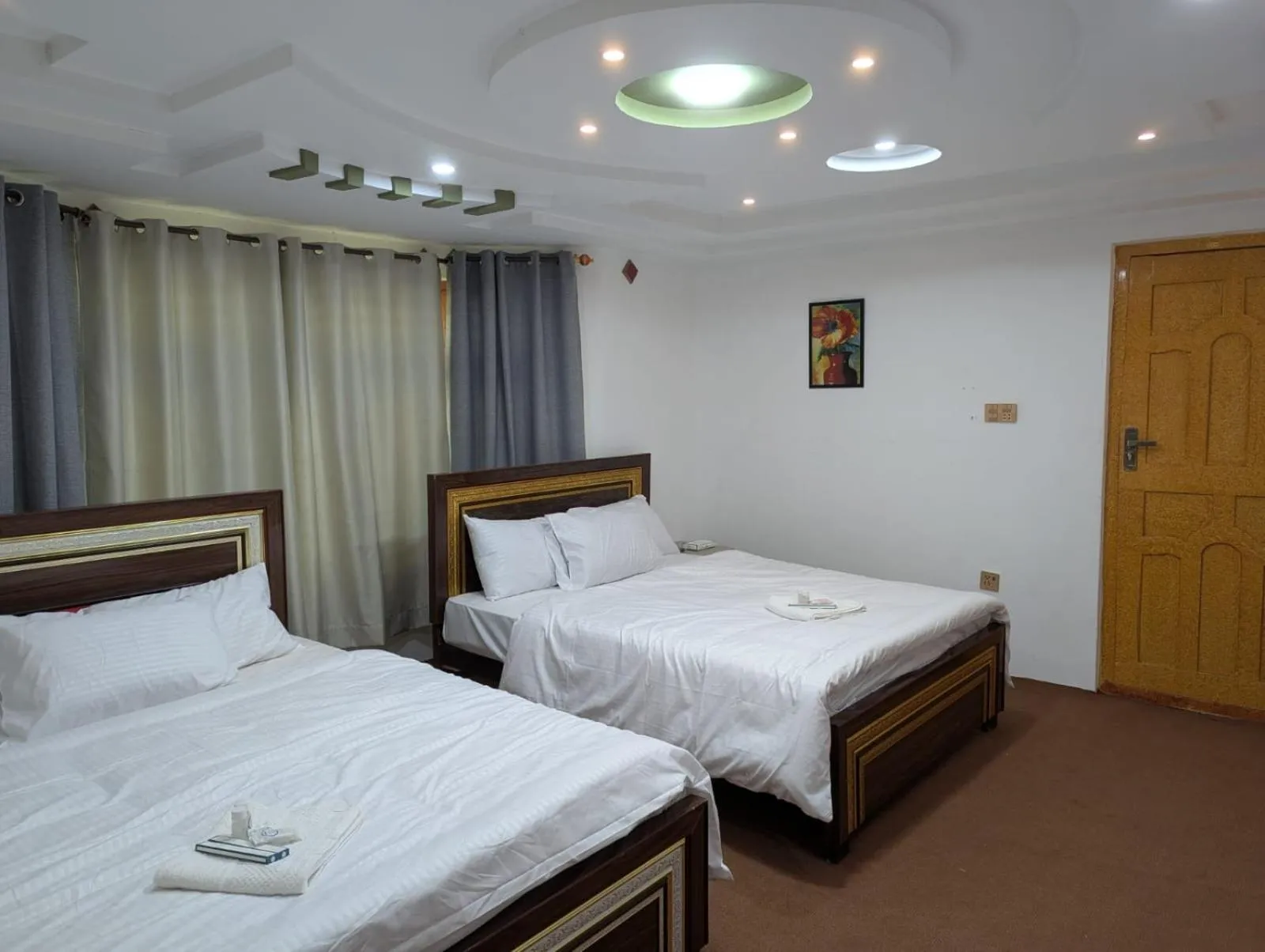 Bed in Comfort Hotel & Huts