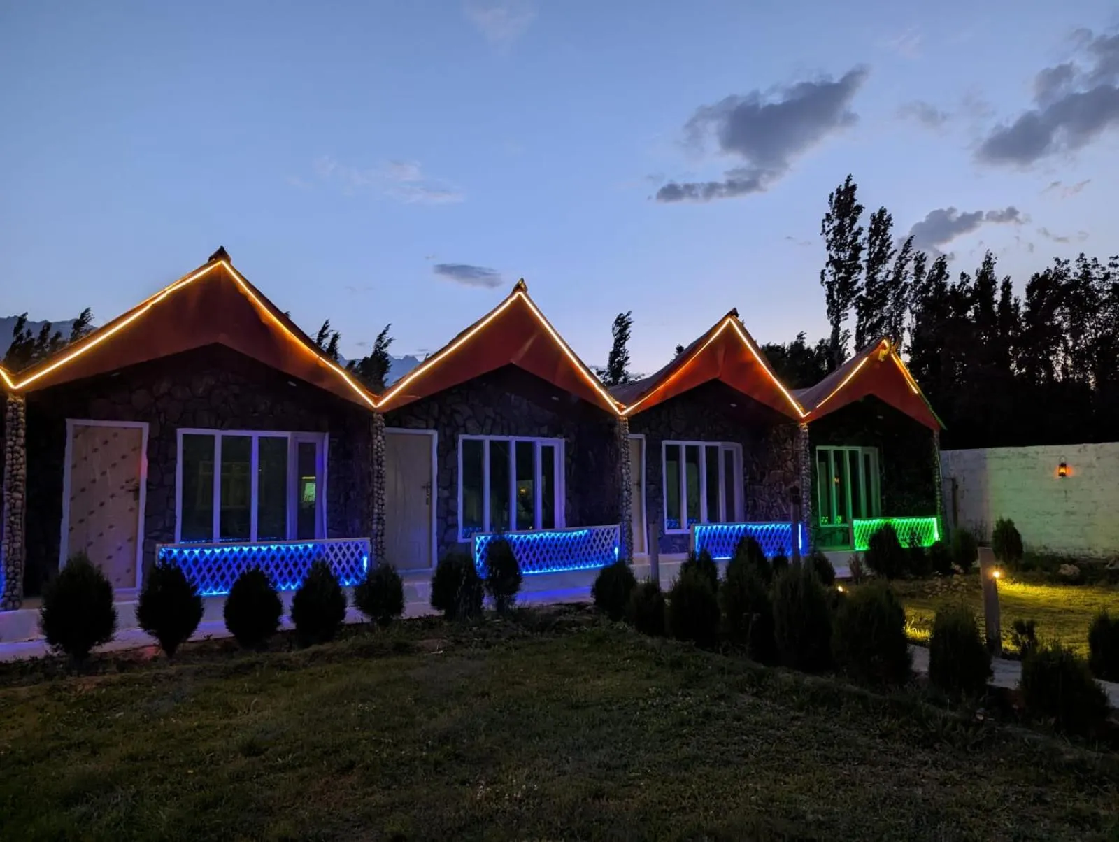 Night in Comfort Hotel & Huts