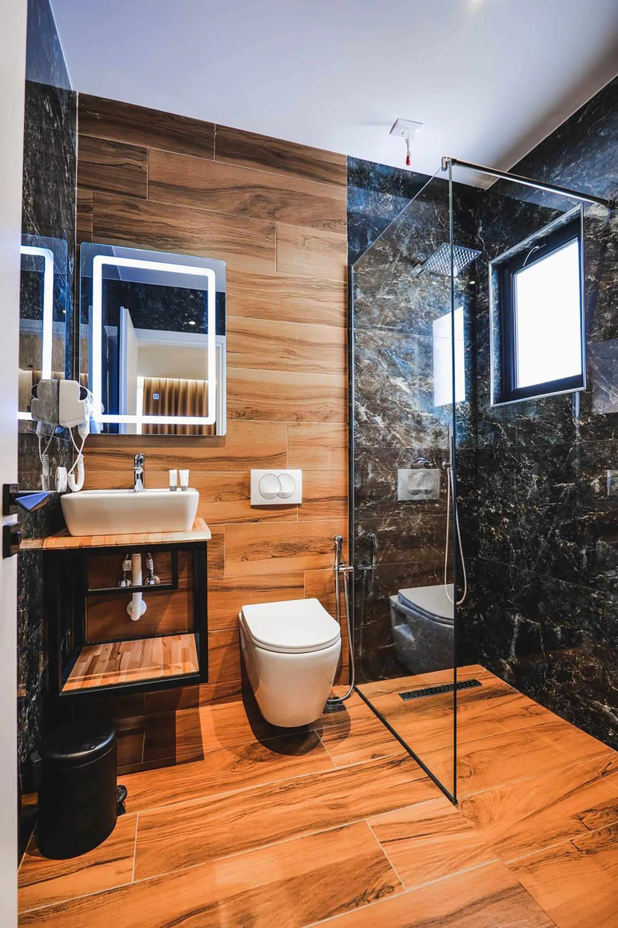 Shower in Hotel Havana