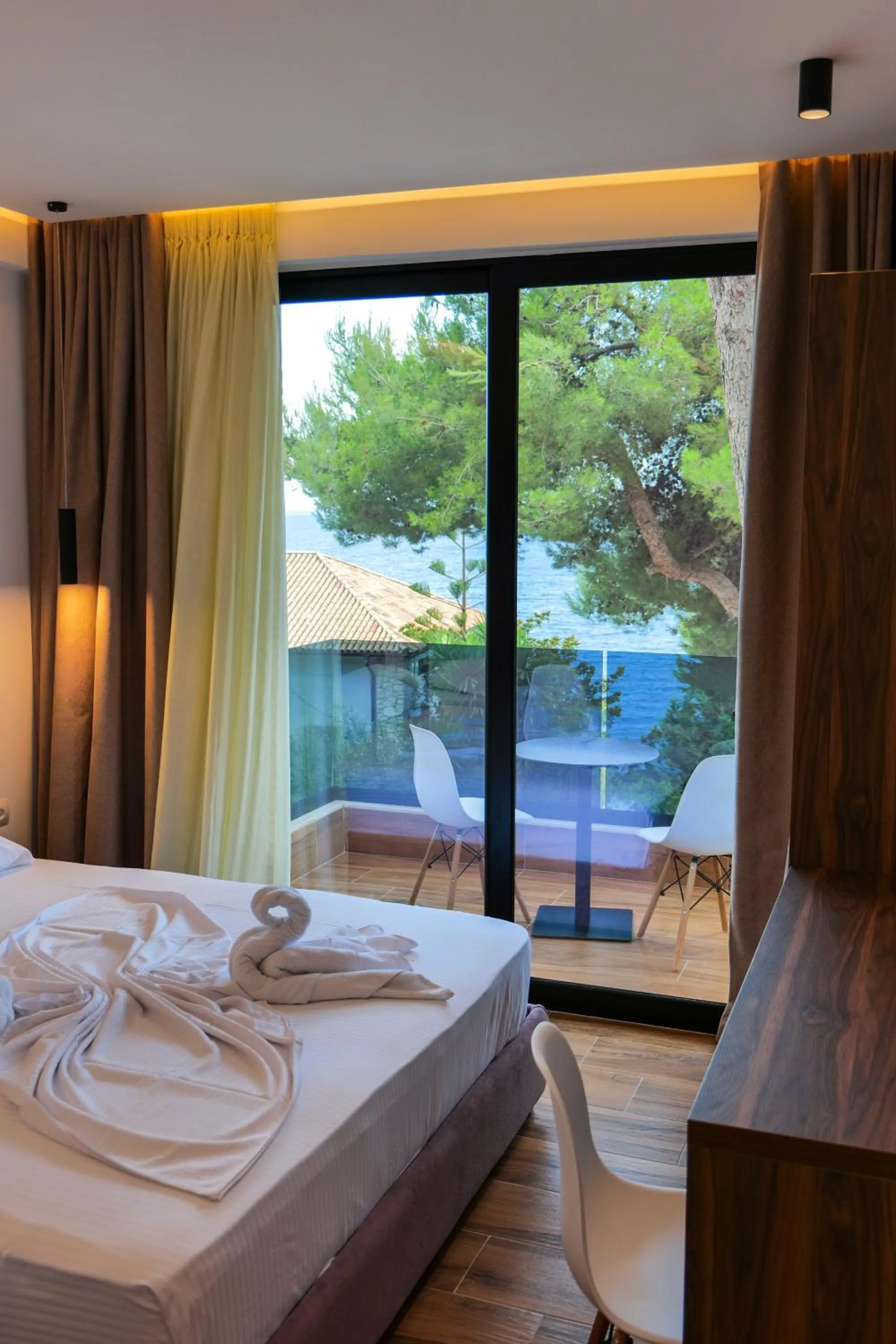 Garden view, Bed in Hotel Havana