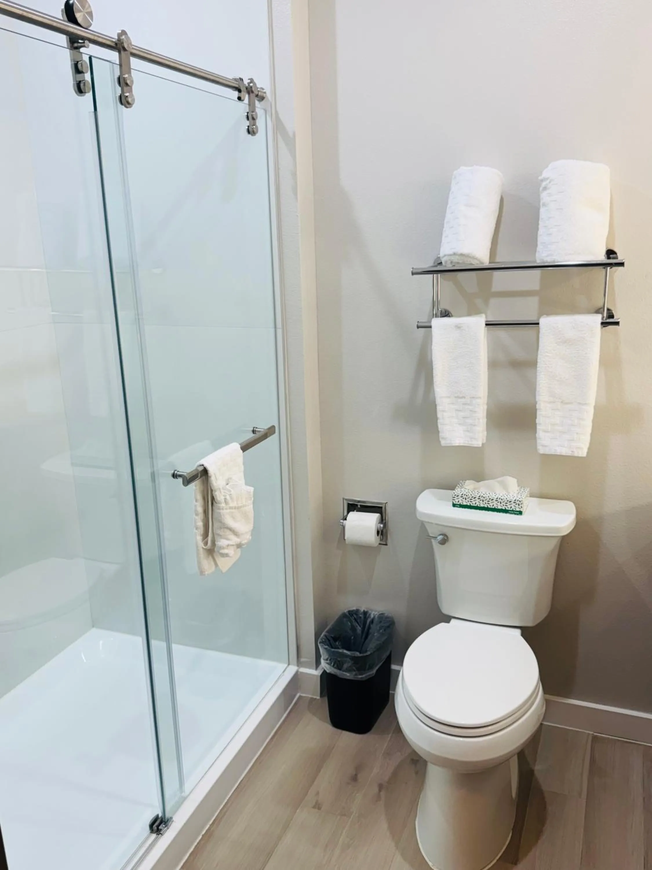 Shower in Best Western Plus Pearland/Houston Medical Center Hotel