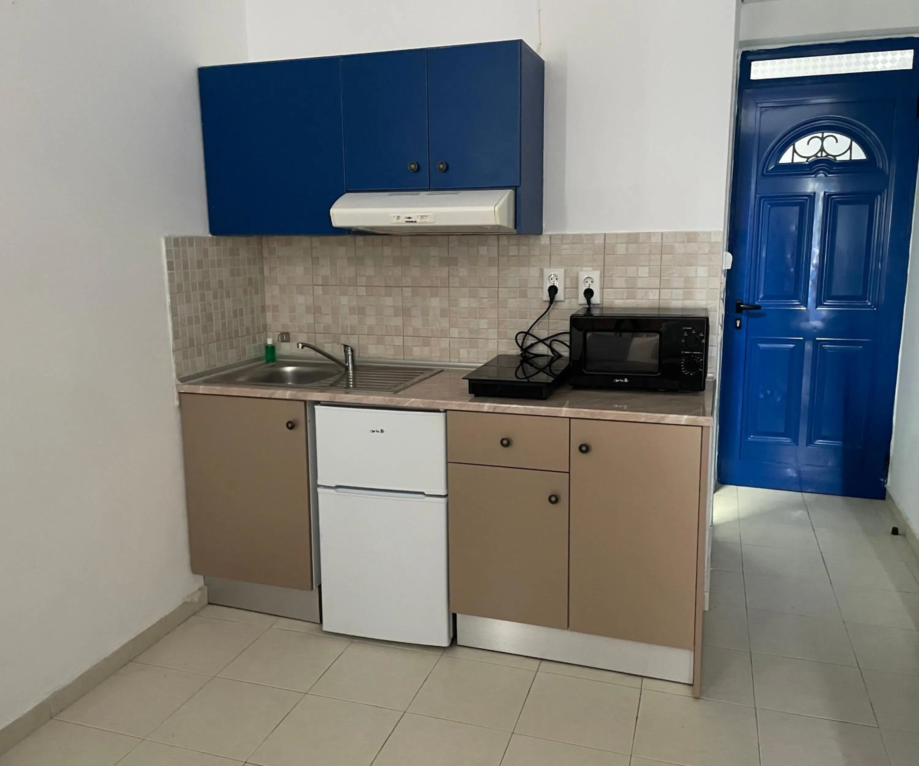 Anastasia Studios, Apartments & Suites