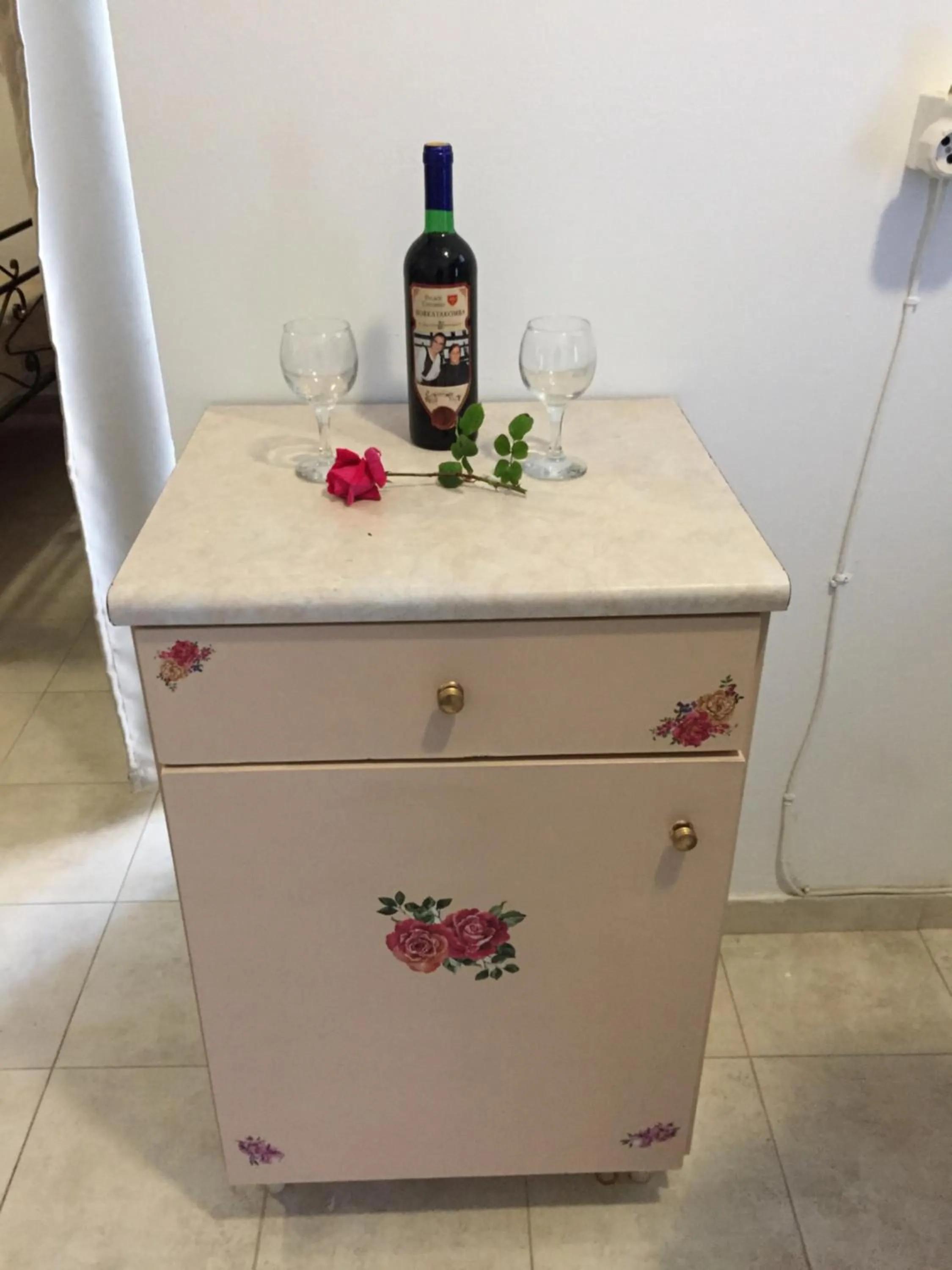 Anastasia Studios, Apartments & Suites