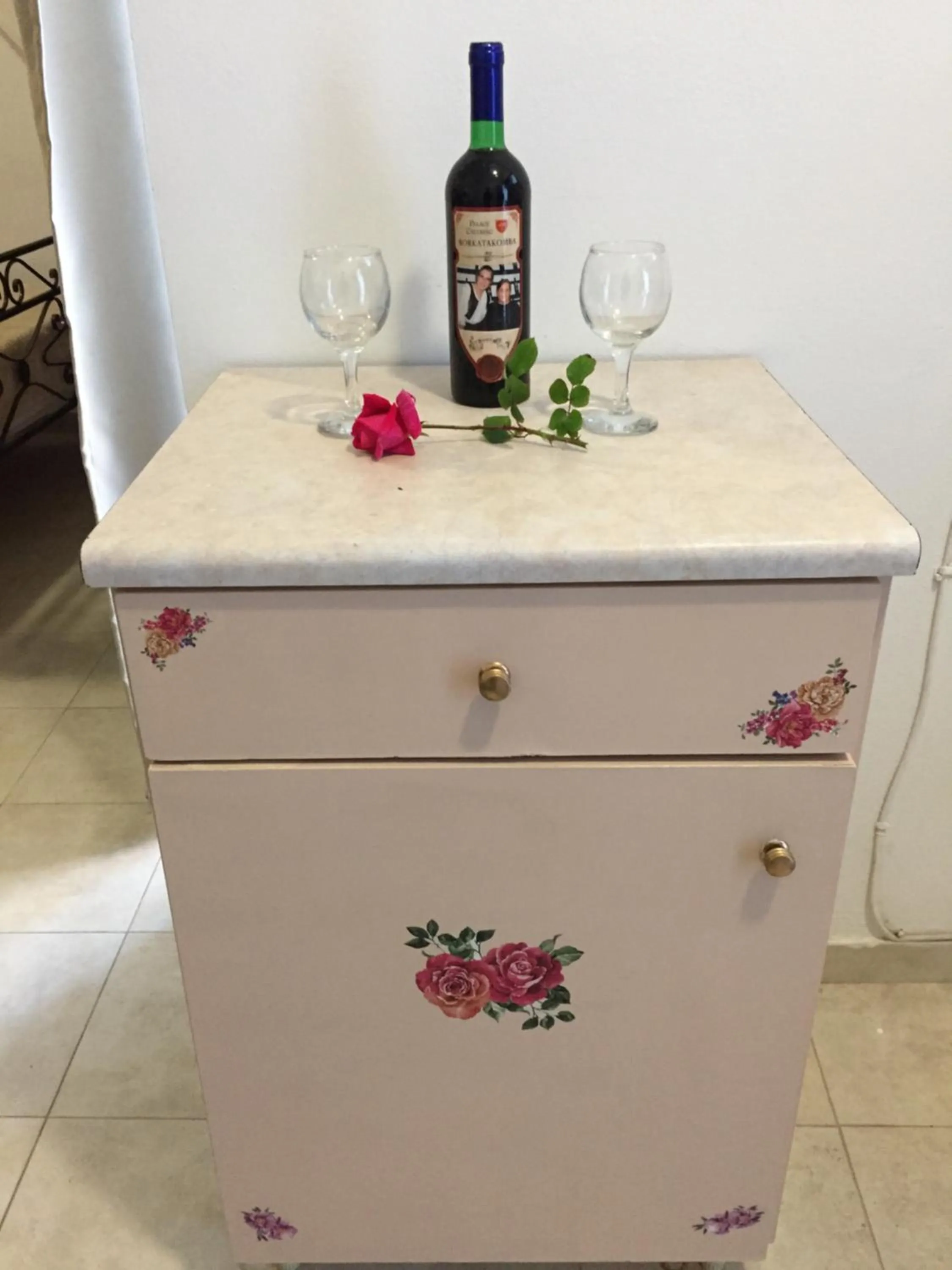 Anastasia Studios, Apartments & Suites