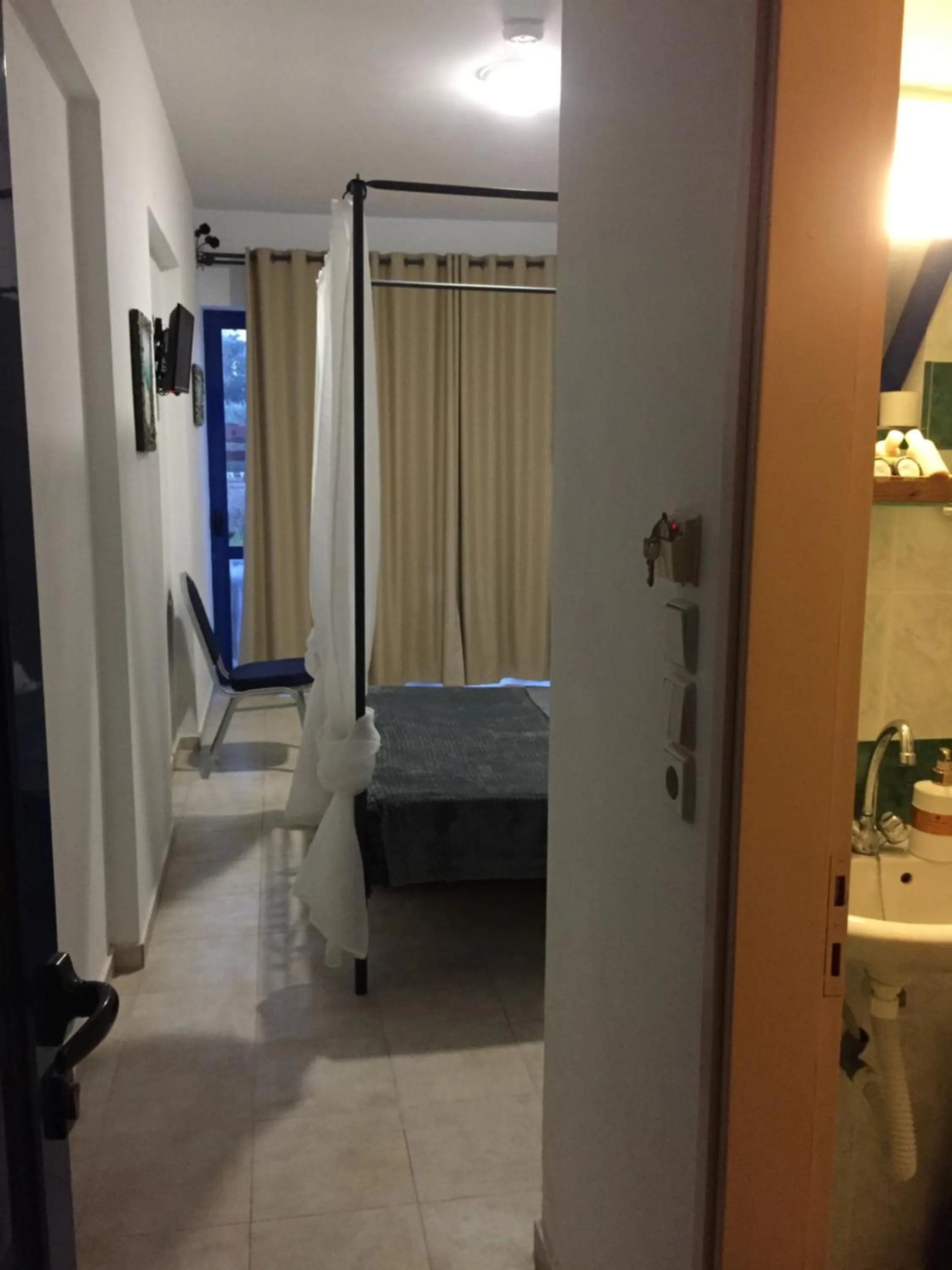 Anastasia Studios, Apartments & Suites