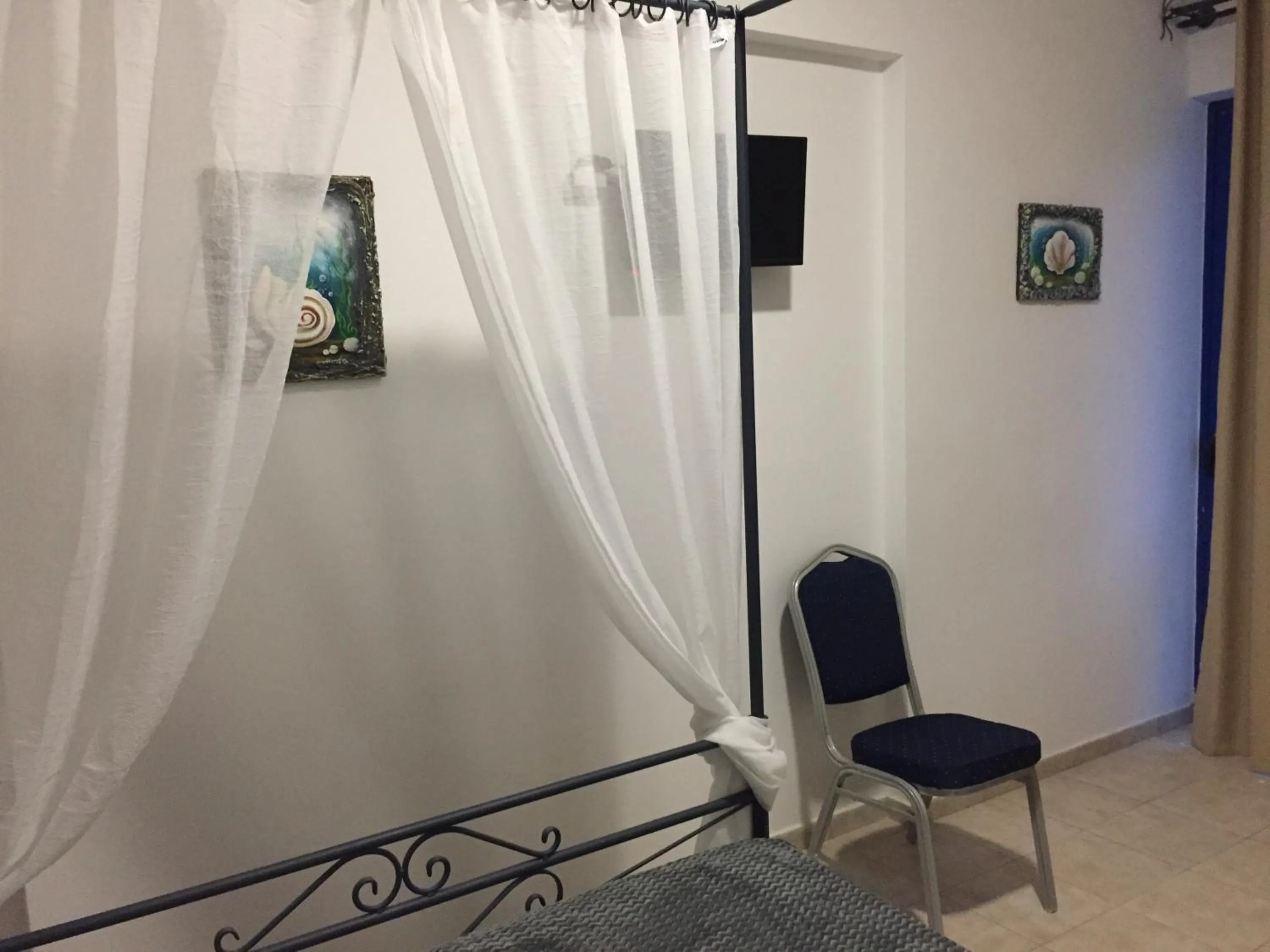 Anastasia Studios, Apartments & Suites