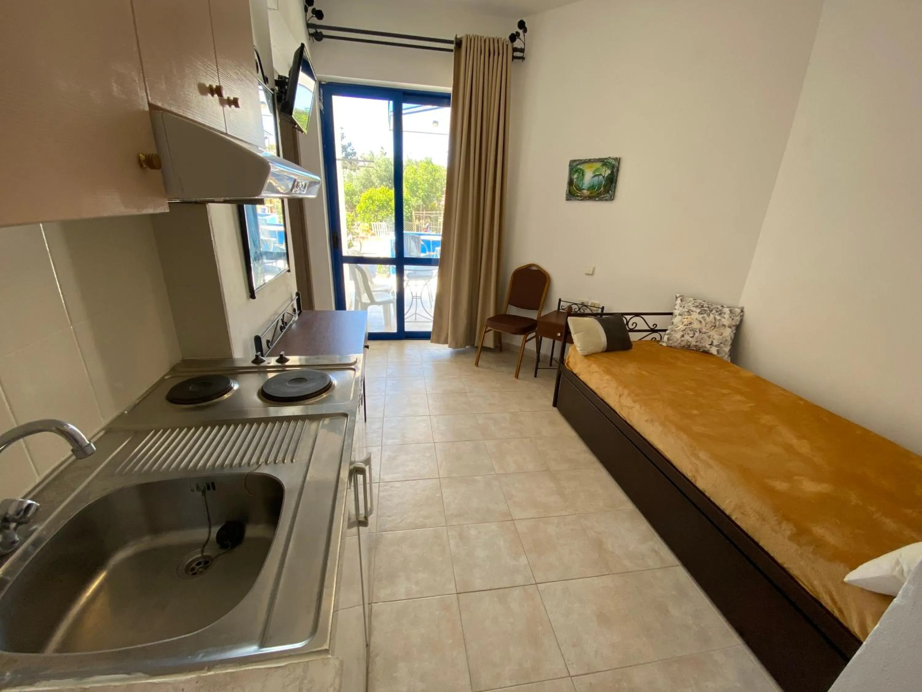 Anastasia Studios, Apartments & Suites