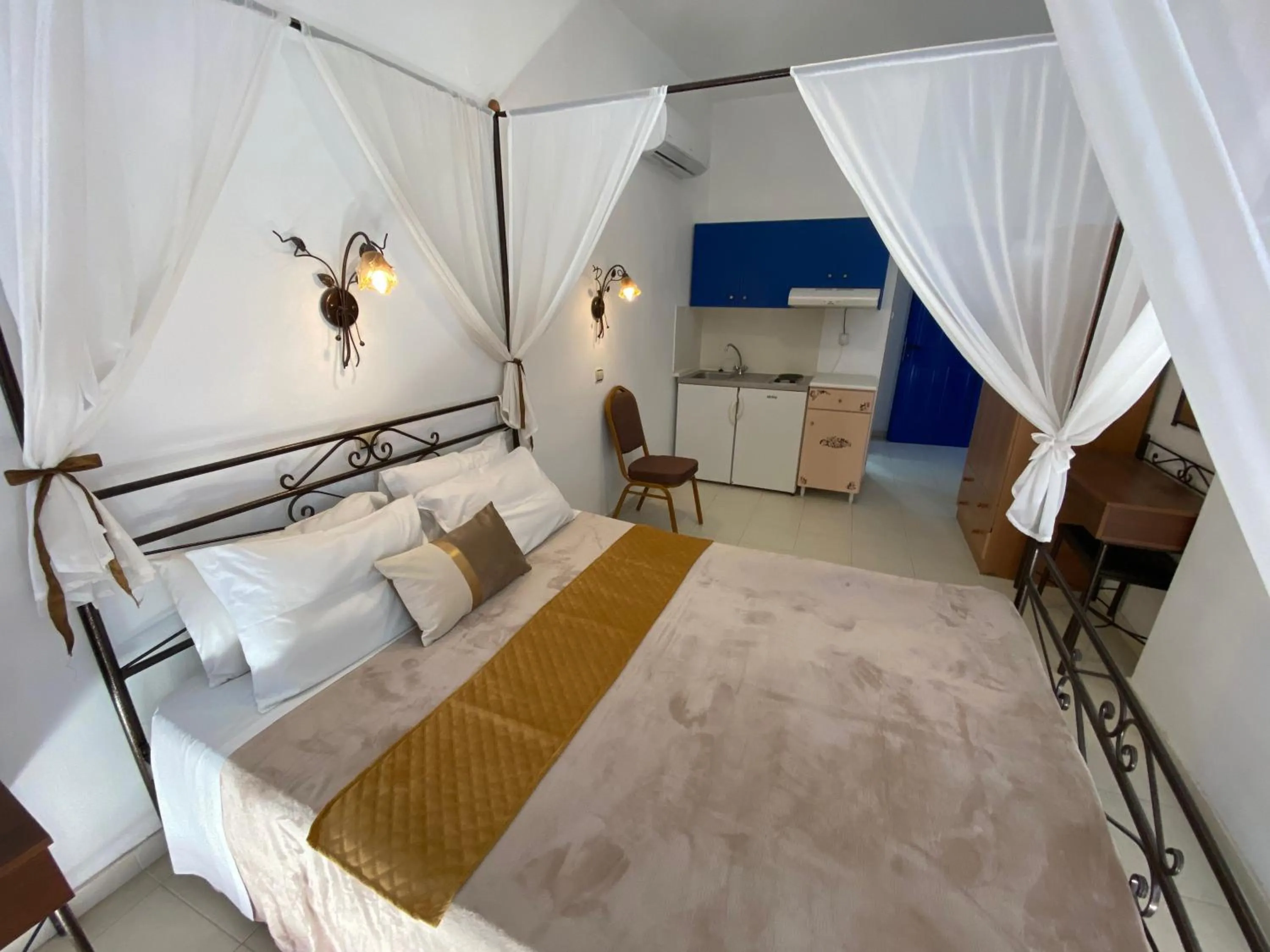 Anastasia Studios, Apartments & Suites