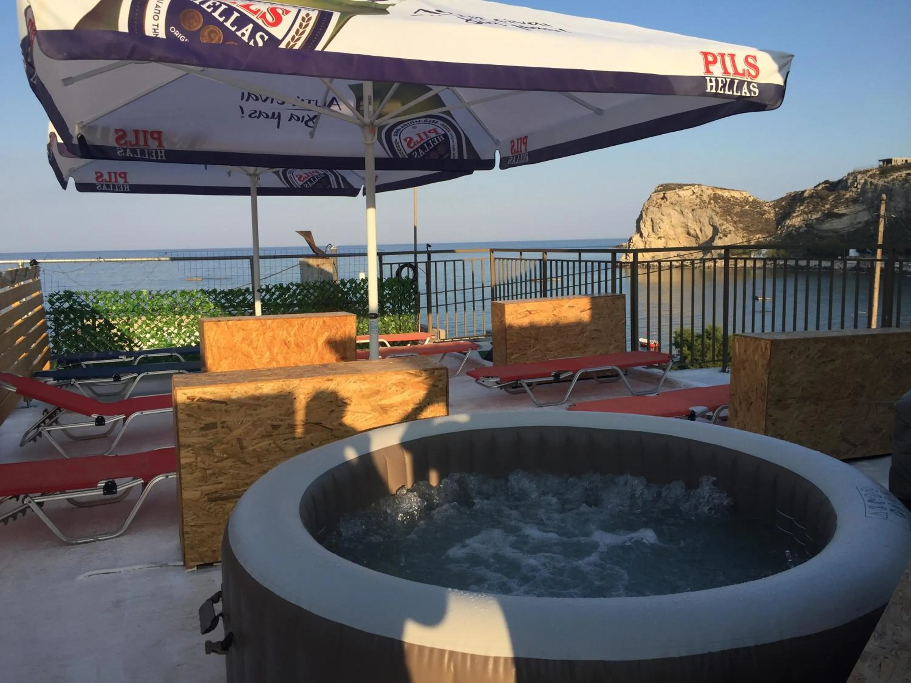 Hot Tub in Anastasia Studios, Apartments & Suites