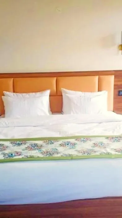 Bed in Tripoo Rhisum the premium Haapo retreat