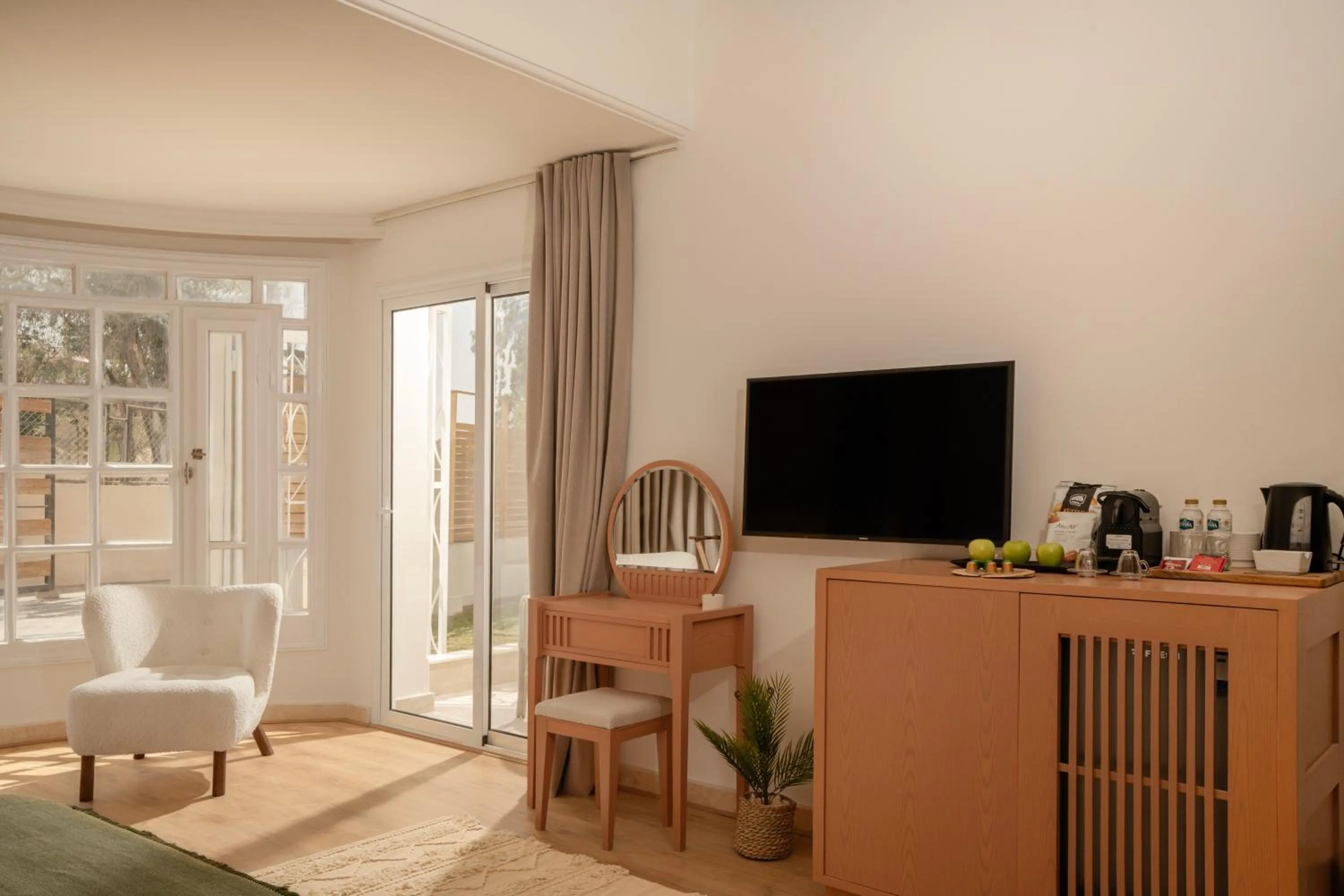 Coffee/tea facilities in Noya By Dhara Hotels