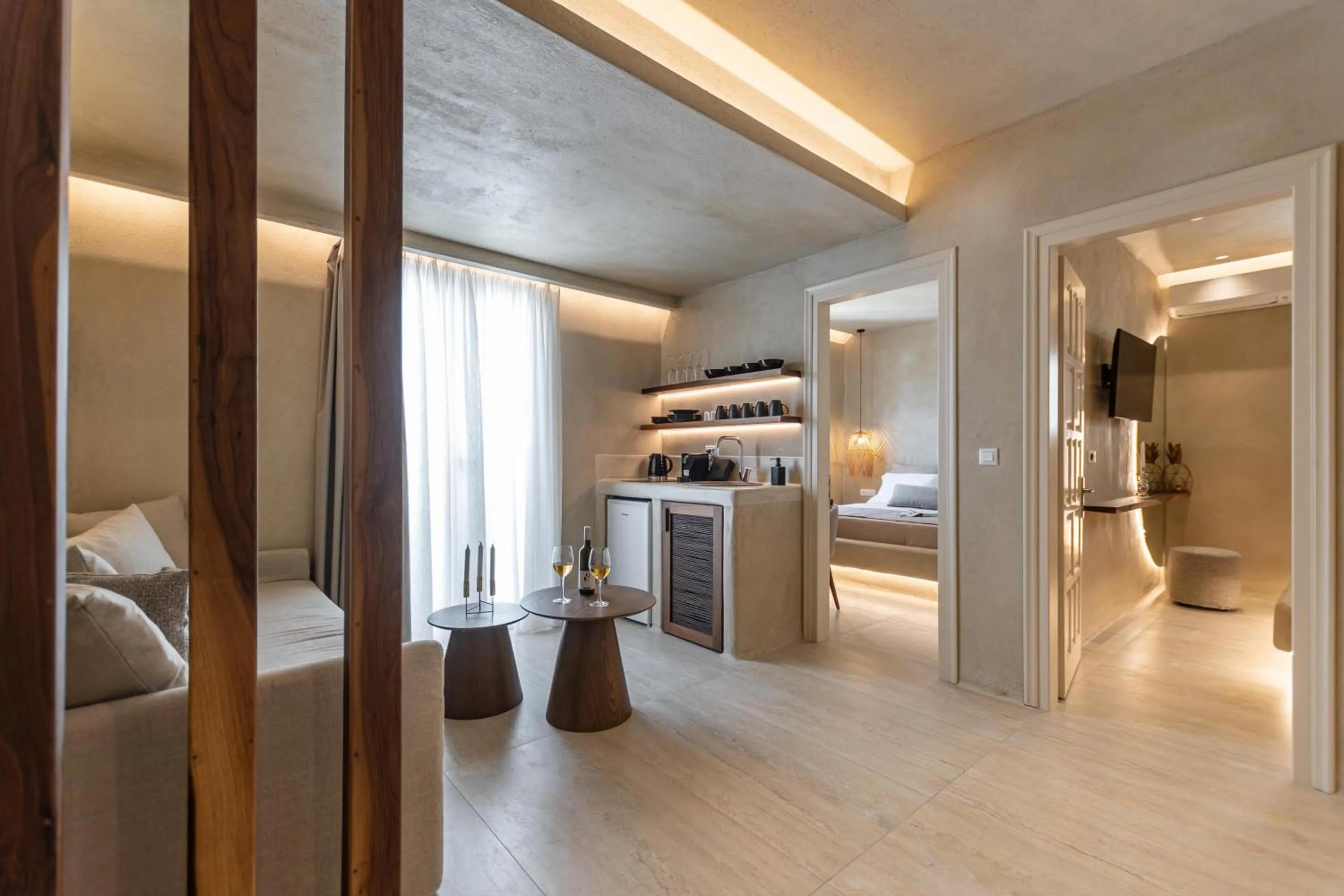 Bed in Villa Adriana Hotel