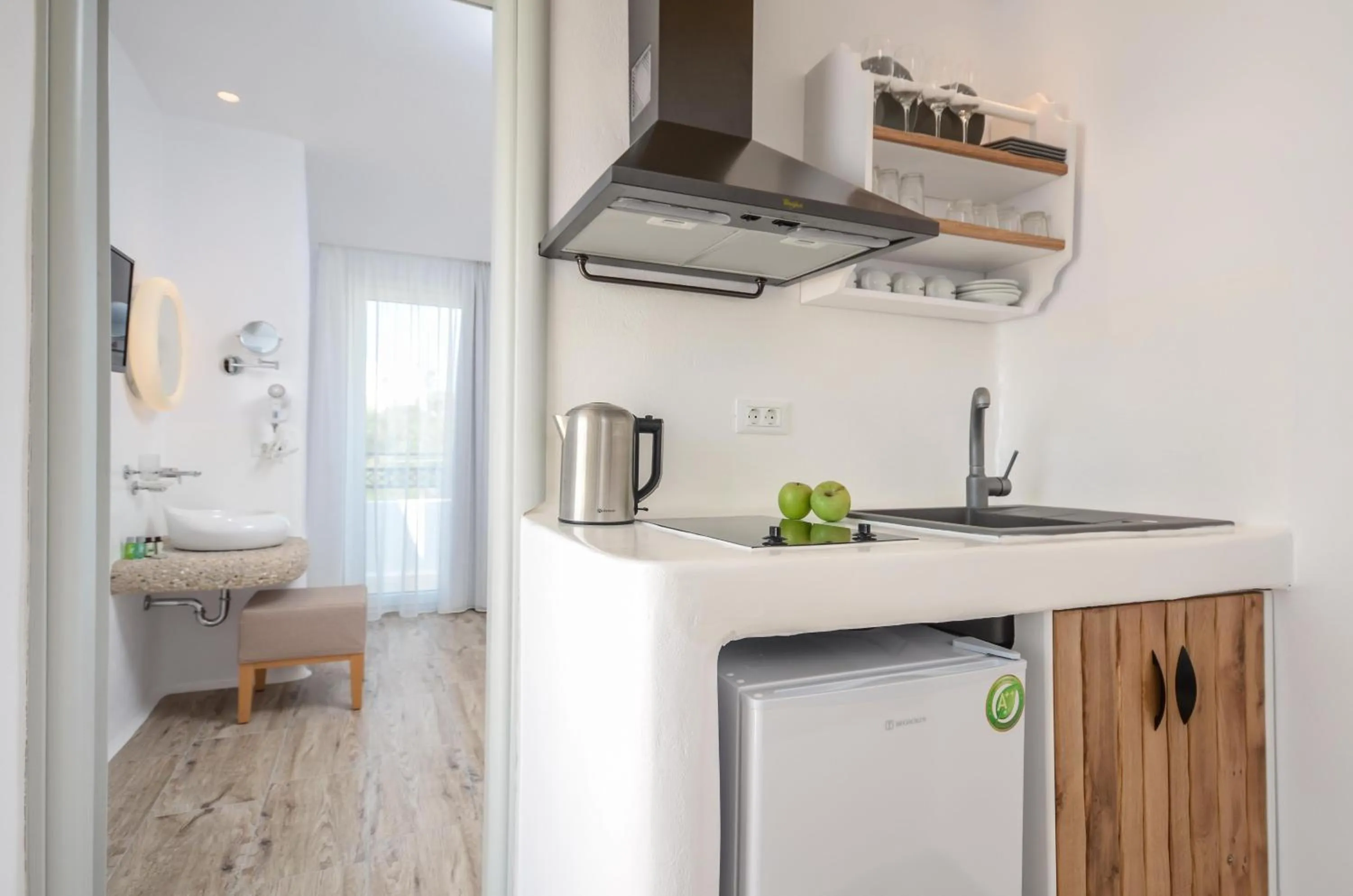 Coffee/tea facilities in Villa Adriana Hotel