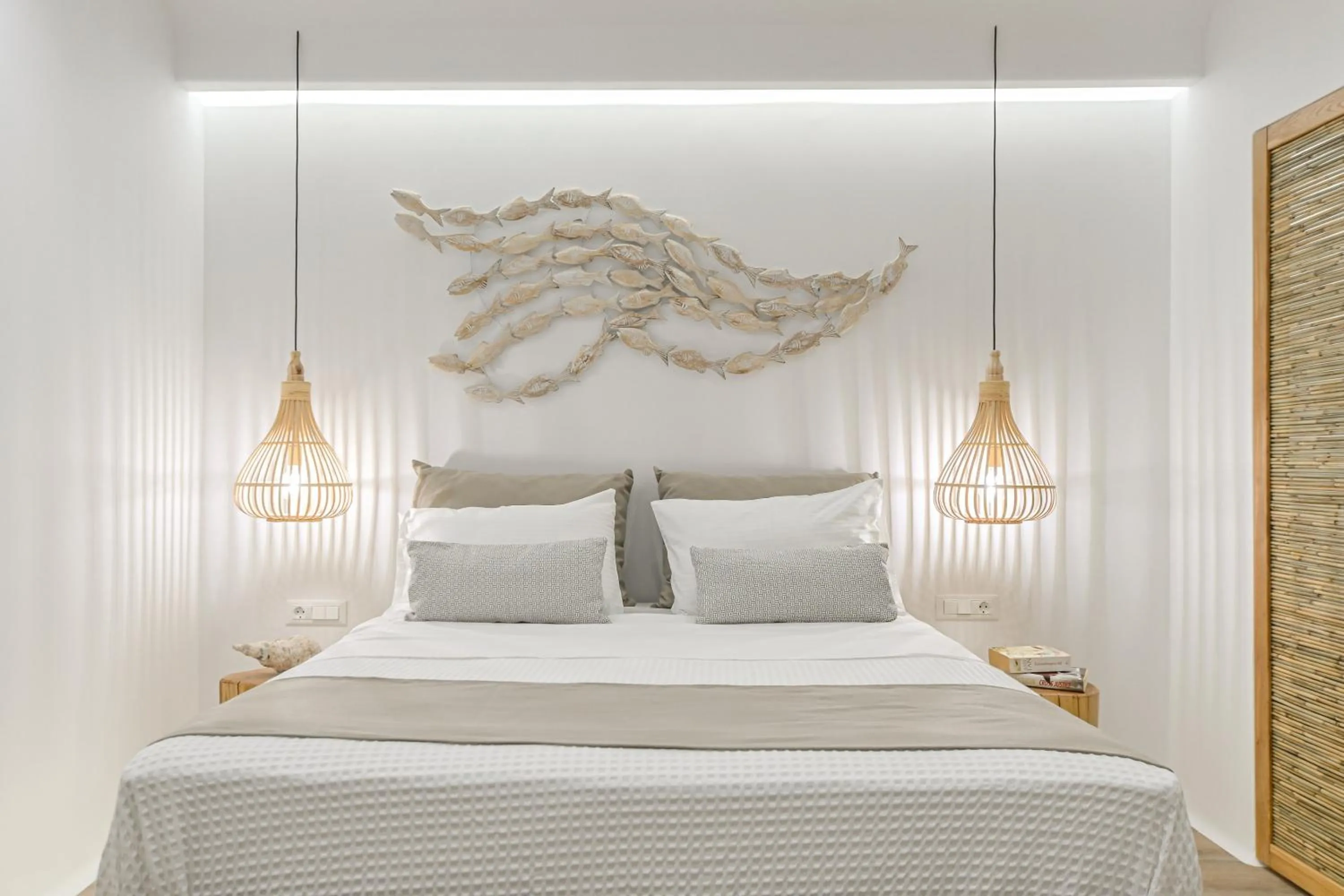 Bed in Villa Adriana Hotel