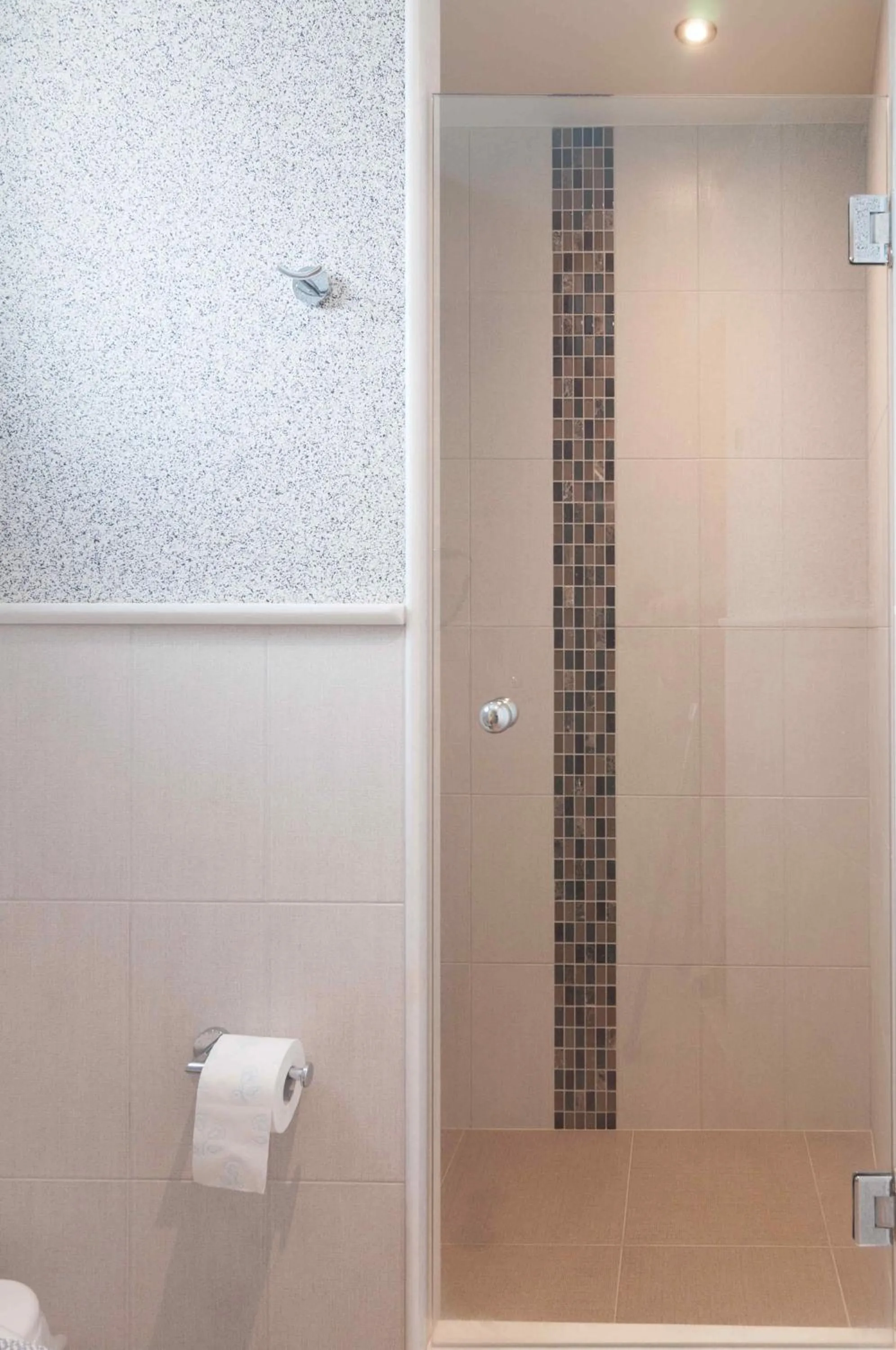 Shower in Villa Adriana Hotel