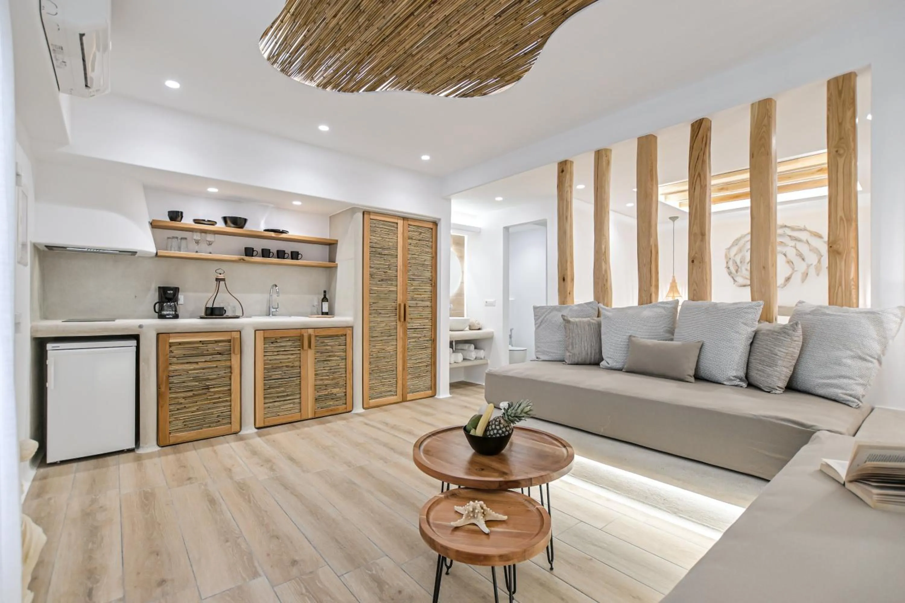 Kitchen or kitchenette in Villa Adriana Hotel