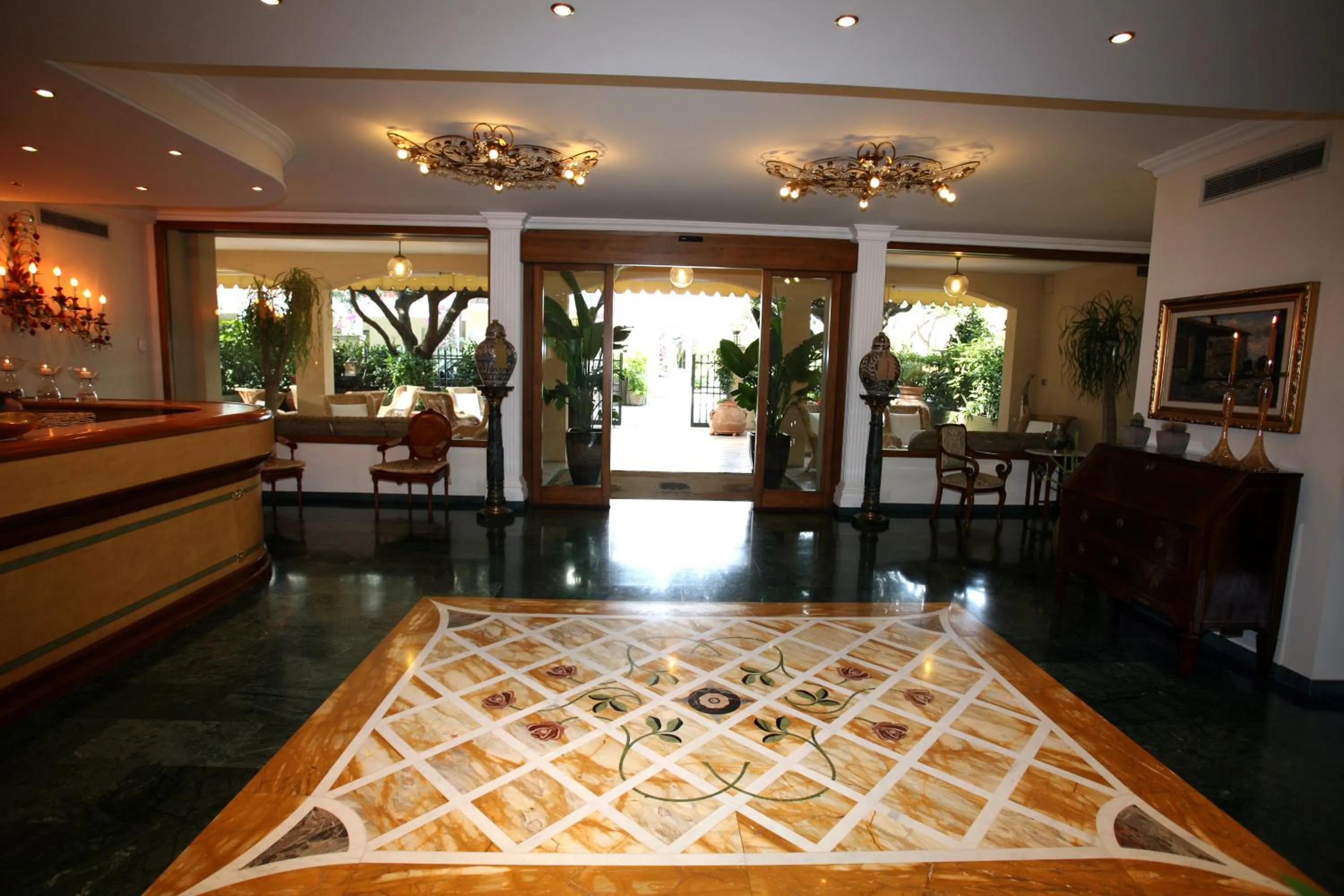 Lobby or reception in Hotel Atlantico