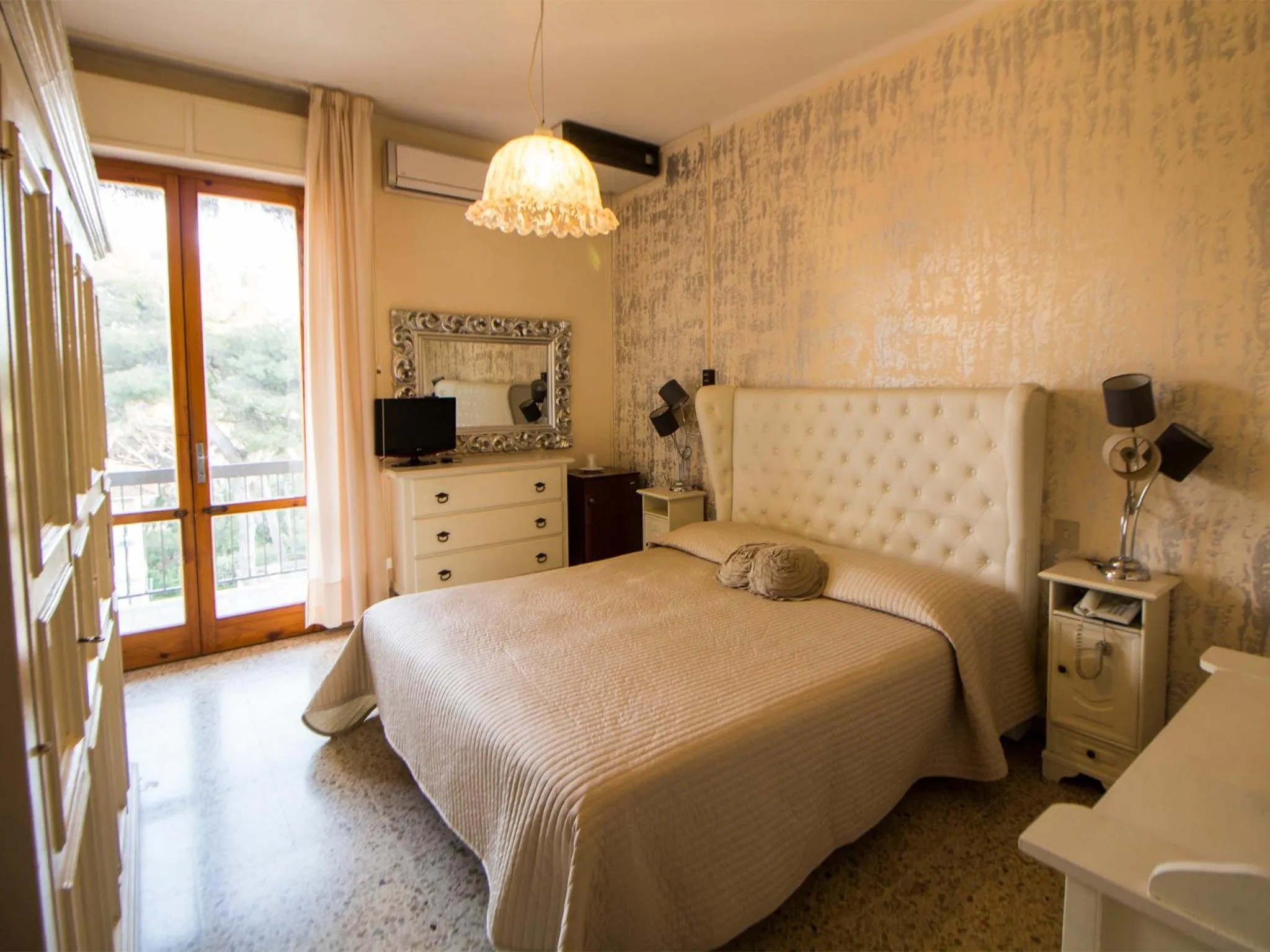 Bed in Hotel Atlantico