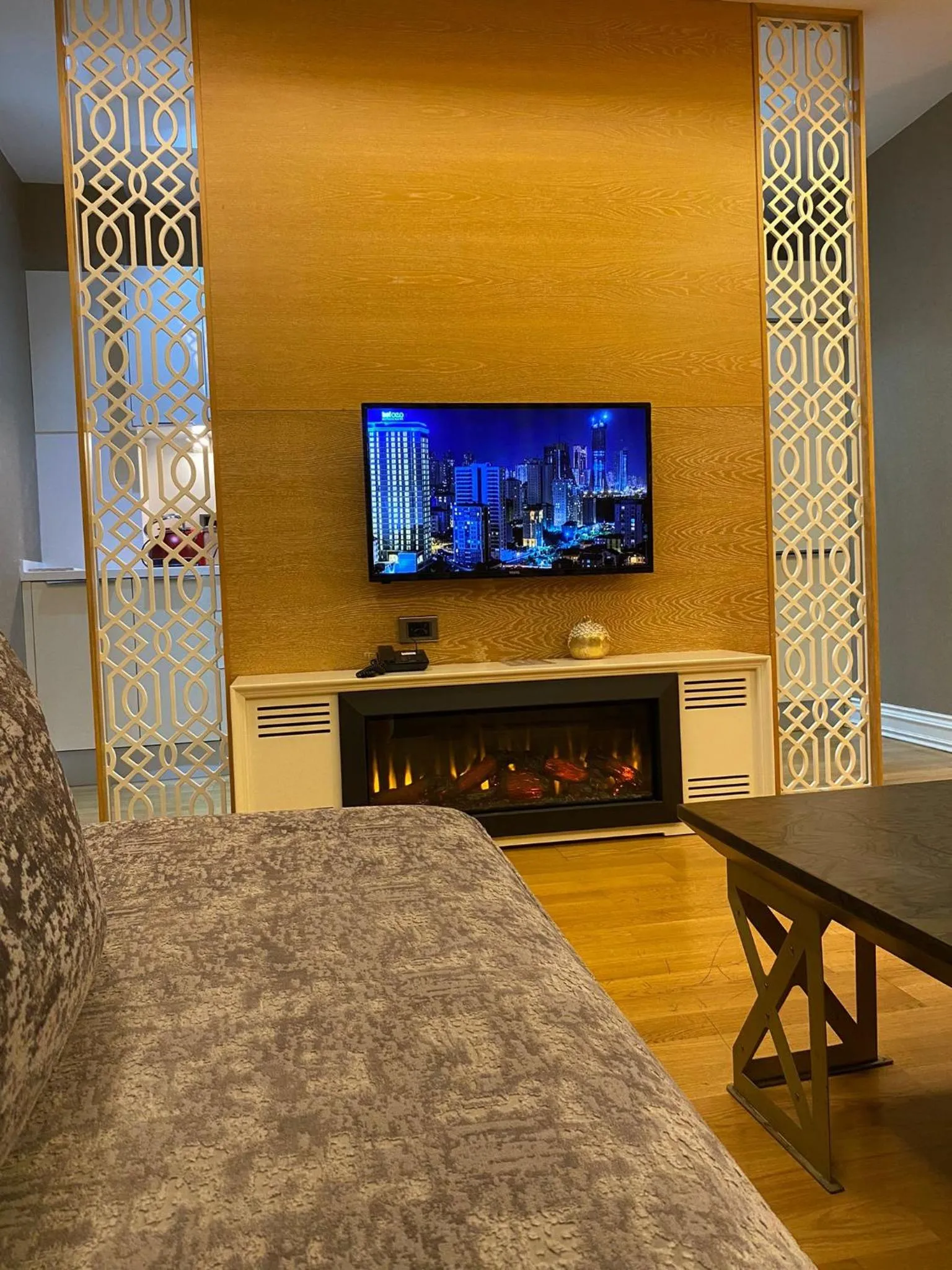 fireplace in Bof Hotels Ceo Suites Atasehir