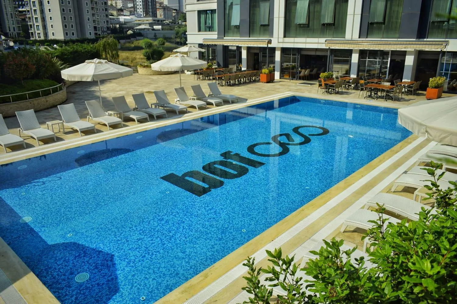 Swimming pool in Bof Hotels Ceo Suites Atasehir