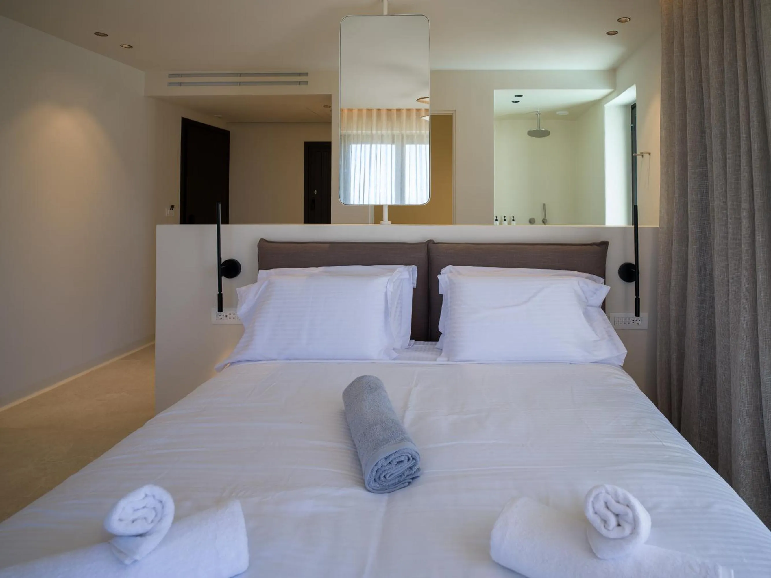 Bed in VEZO Suites Mykonos