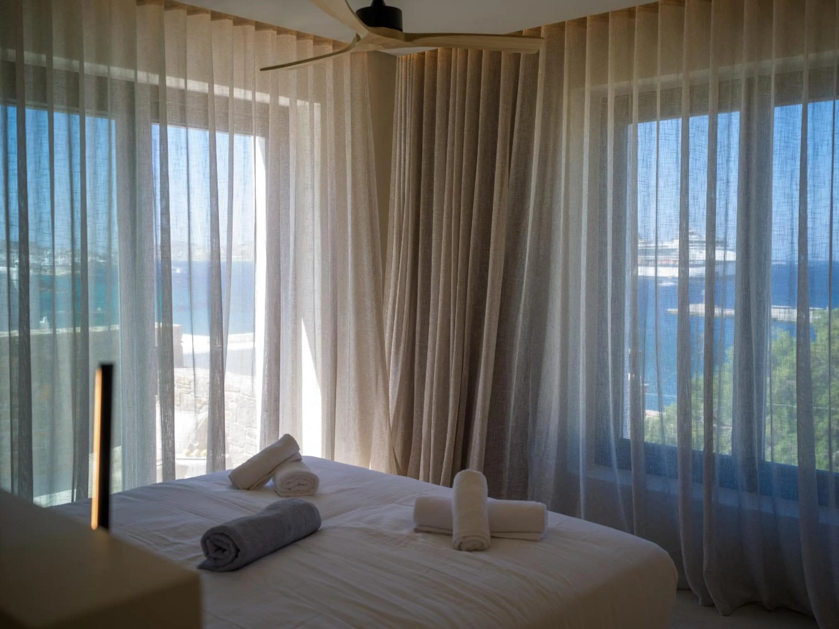 Bed in VEZO Suites Mykonos