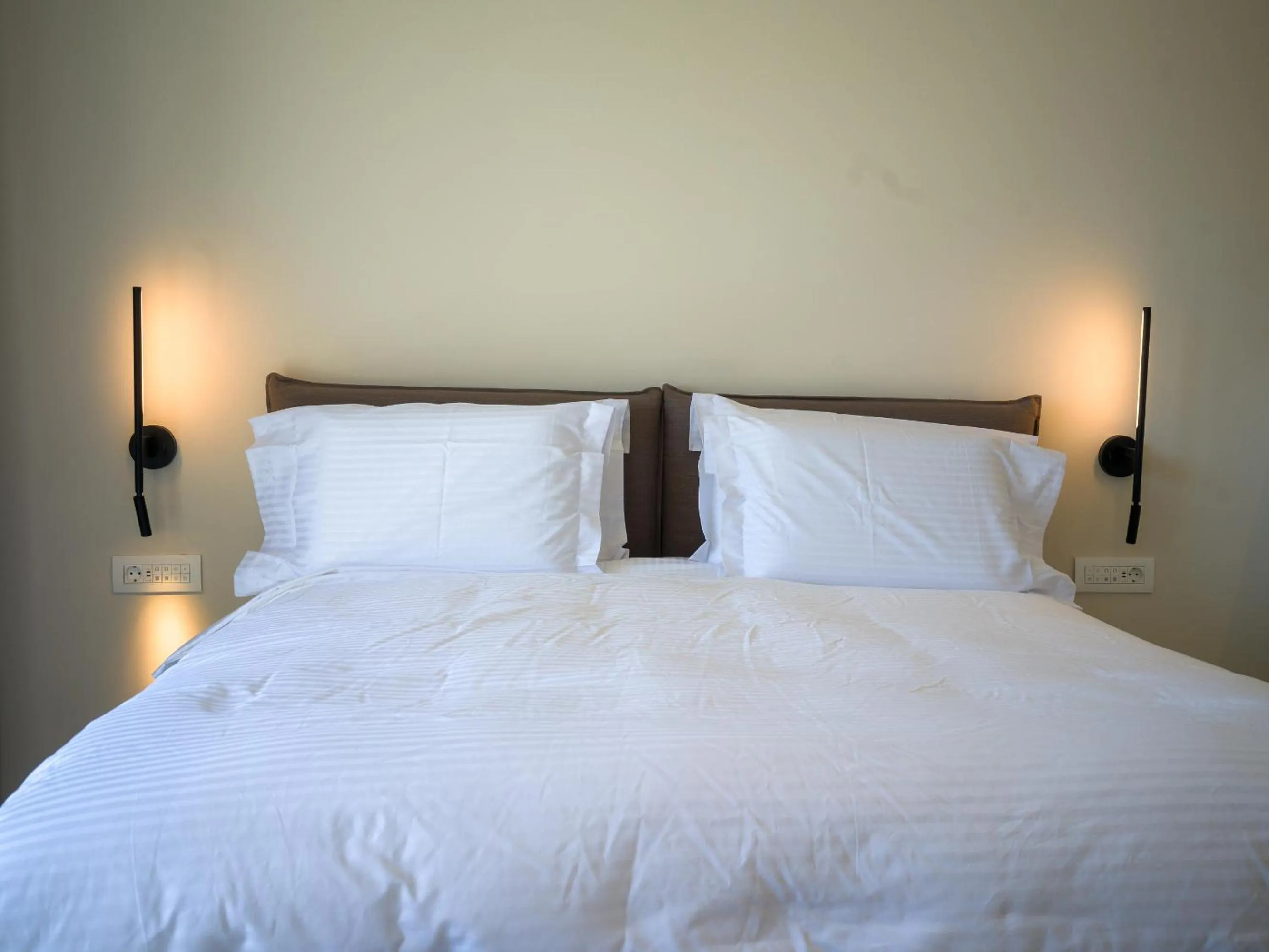 Bed in VEZO Suites Mykonos