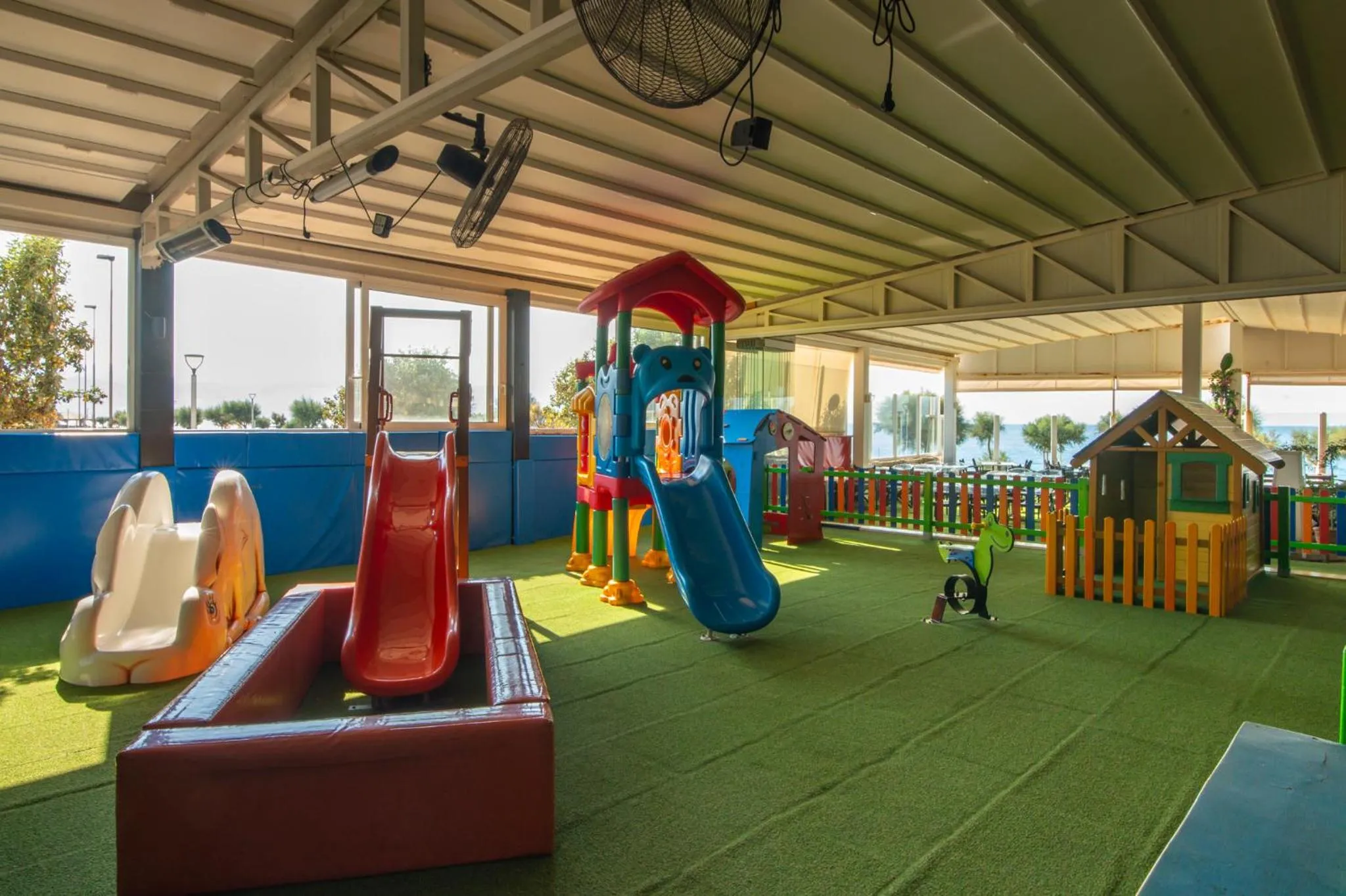 Envy Seaside Suites,By IdealStay Experience