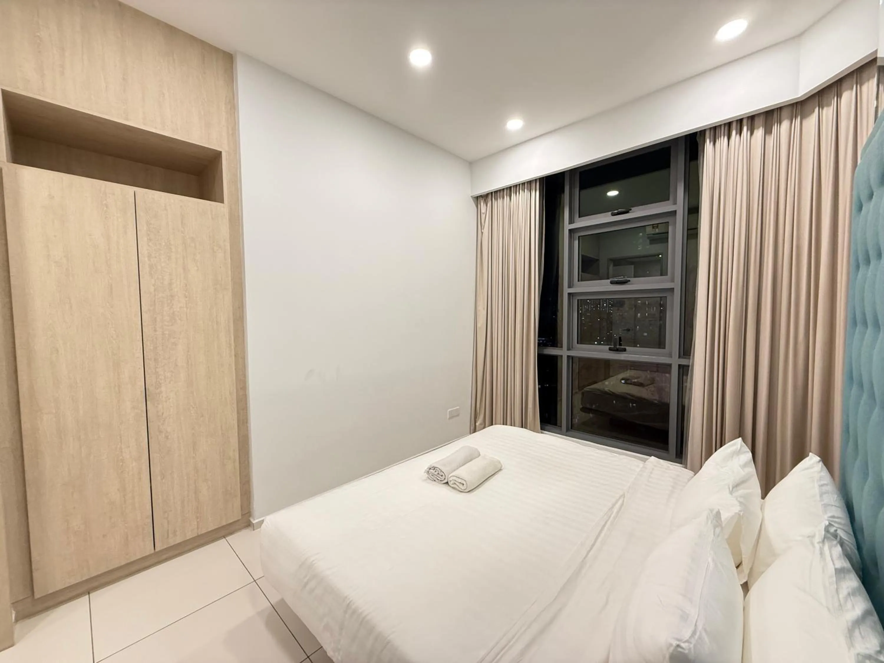 Bed in The Robertson Bukit Bintang