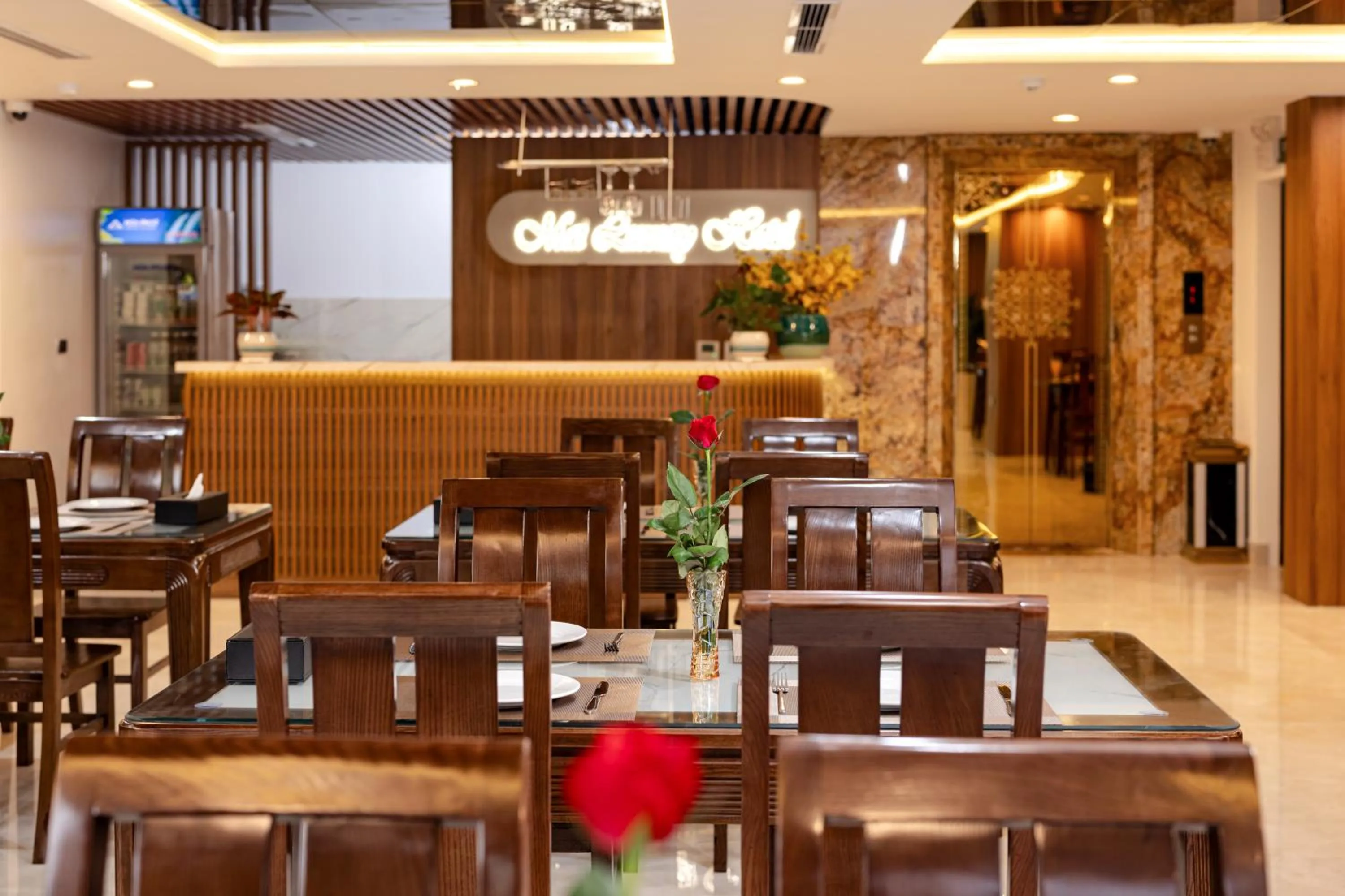Restaurant/places to eat in MAI Luxury Hotel Ninh Binh