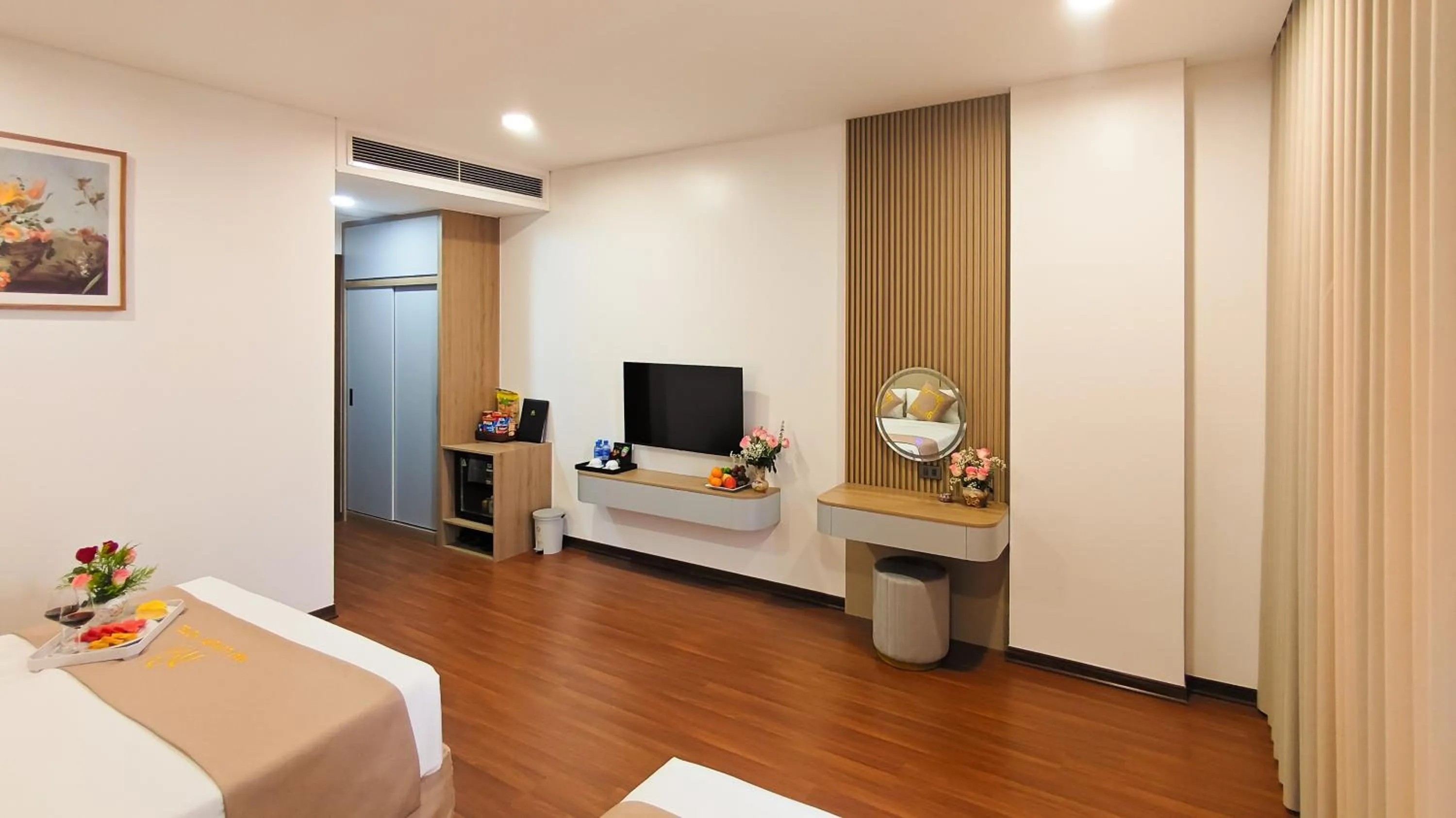 TV and multimedia in MAI Luxury Hotel Ninh Binh