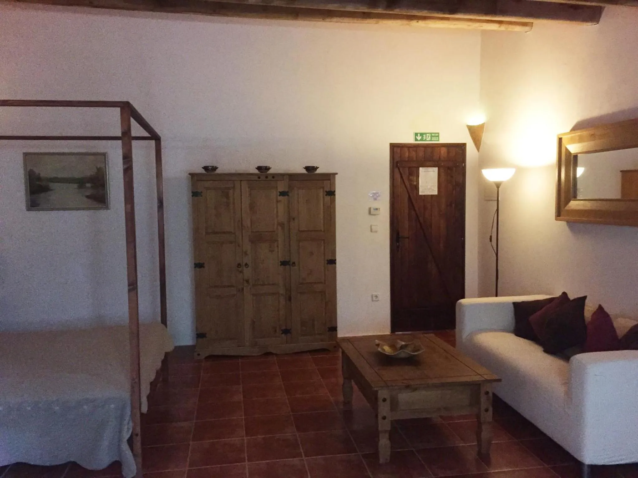 Photo of the whole room in Hotel Mas Pelegri