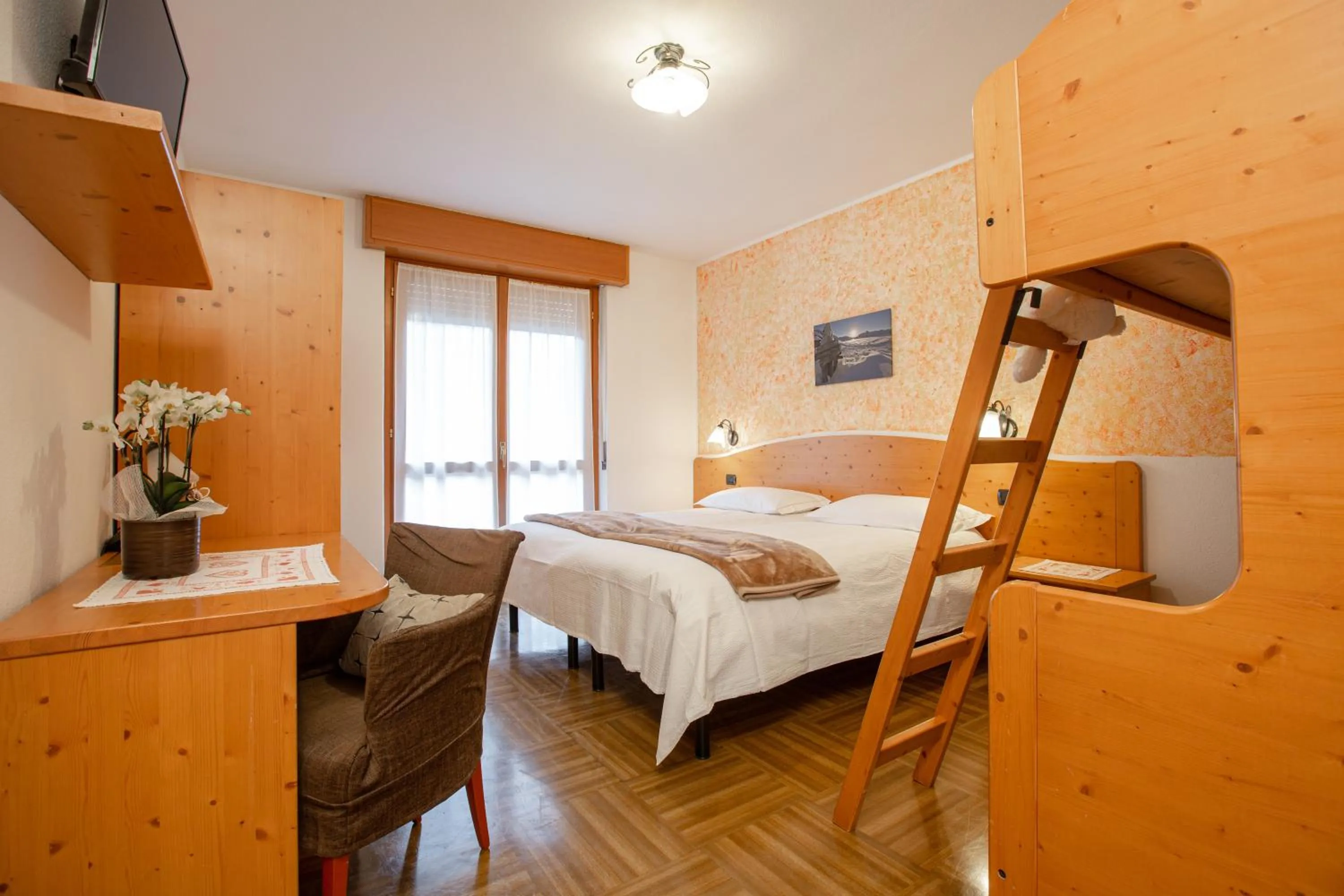 Bed in Hotel Biancospino