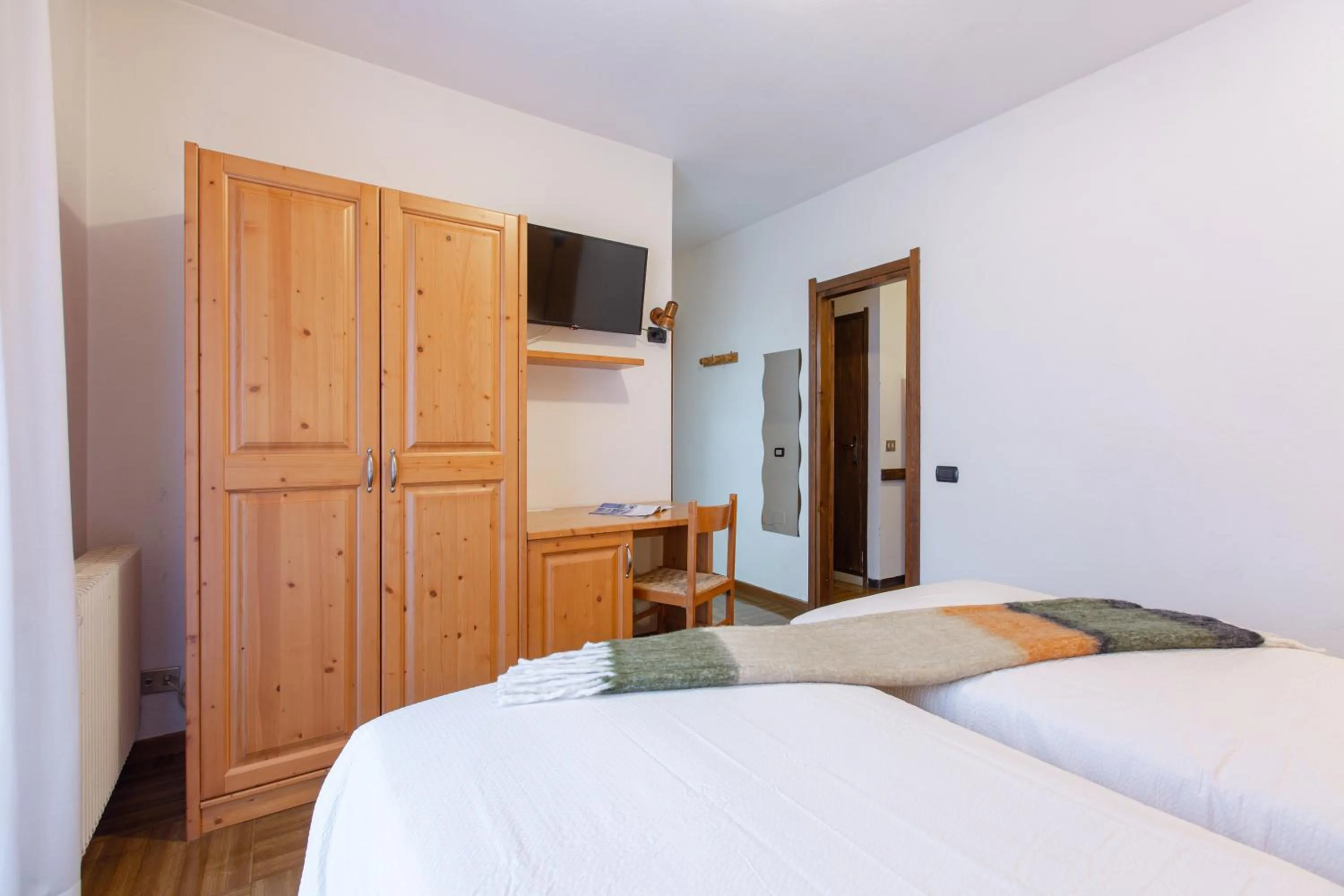 Bed in Hotel Biancospino