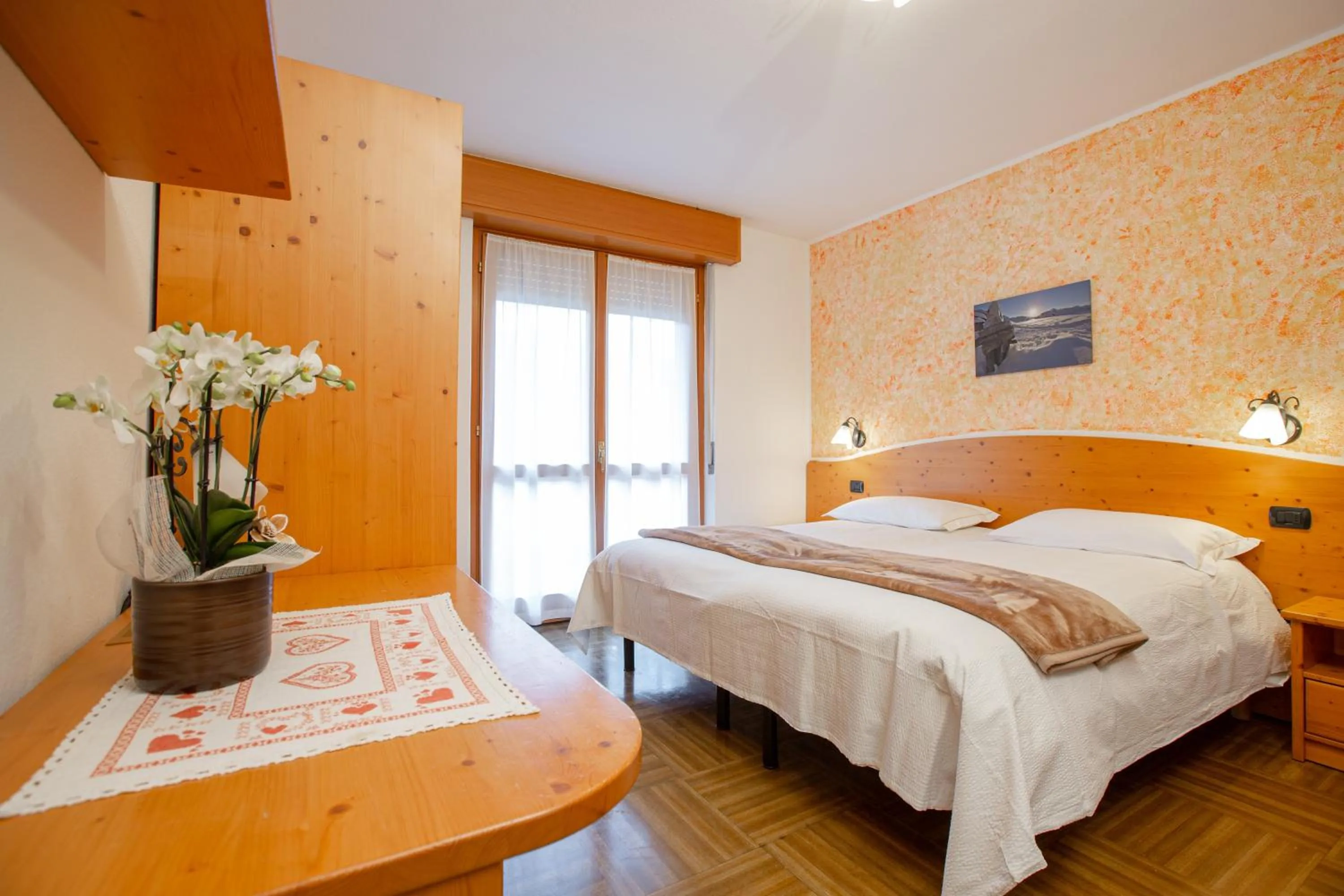 Bed in Hotel Biancospino