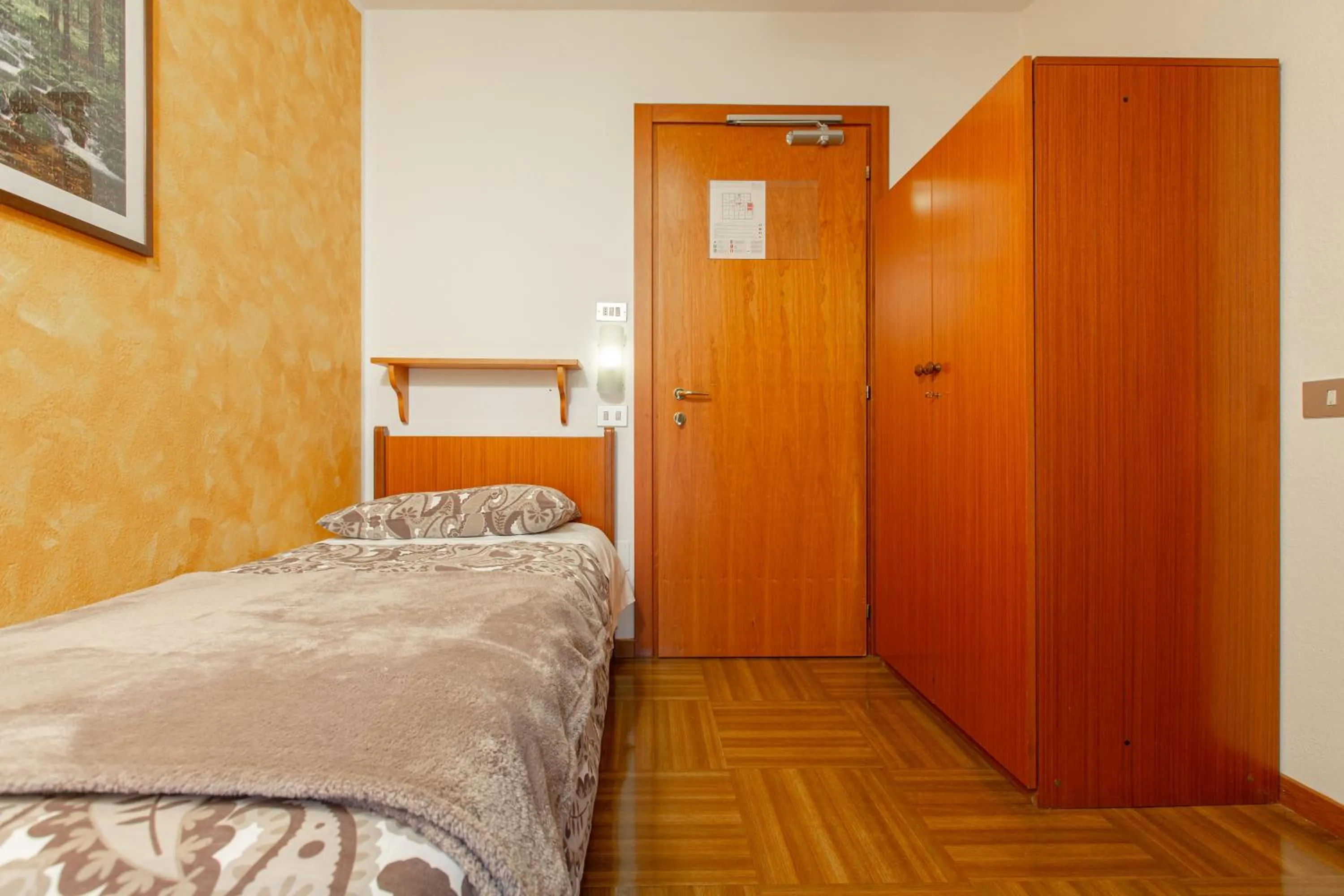 Bed in Hotel Biancospino