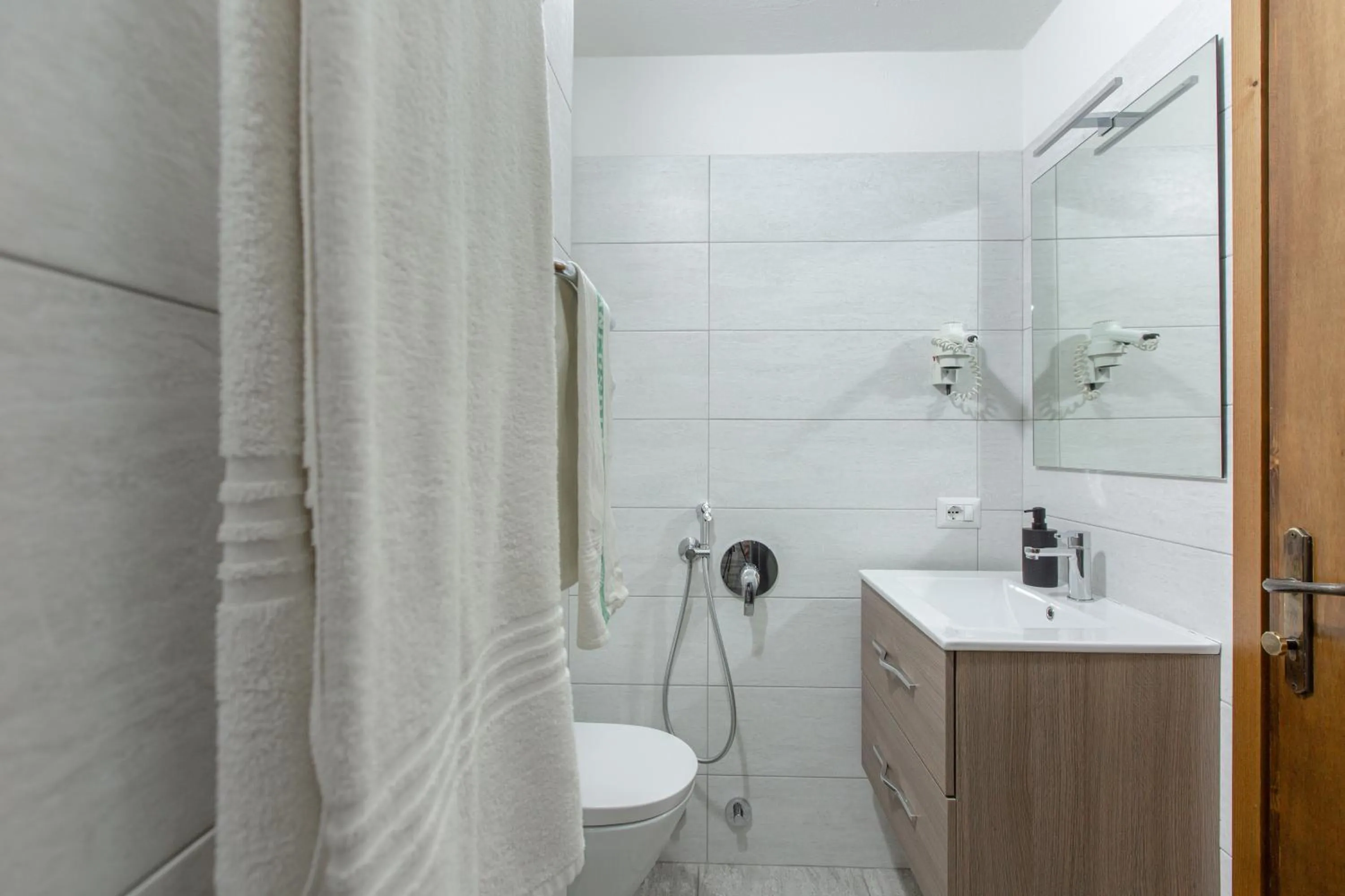 Toilet in Hotel Biancospino