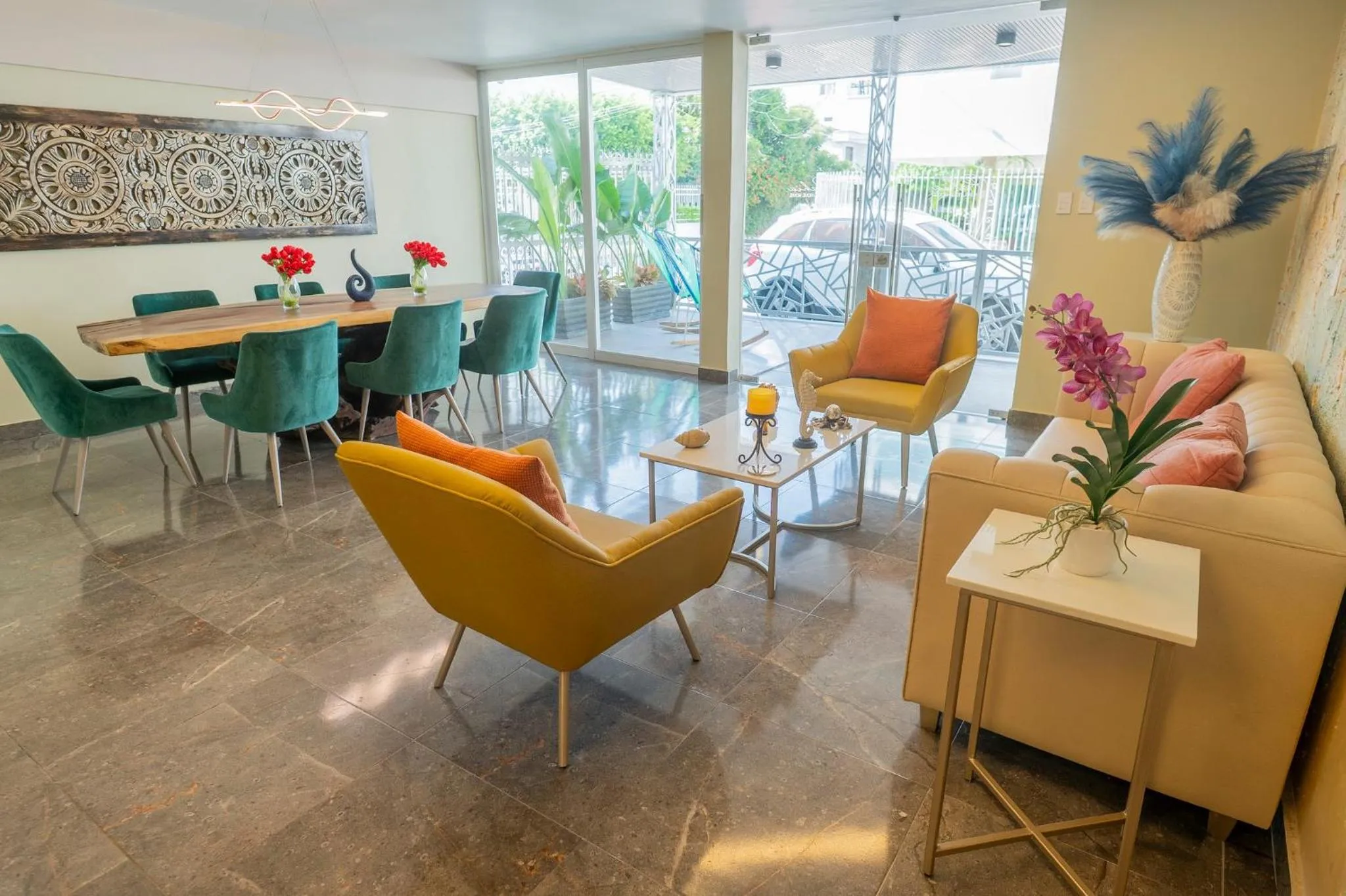 Communal lounge/ TV room in Hotel Bahía Azul Manga Cartagena