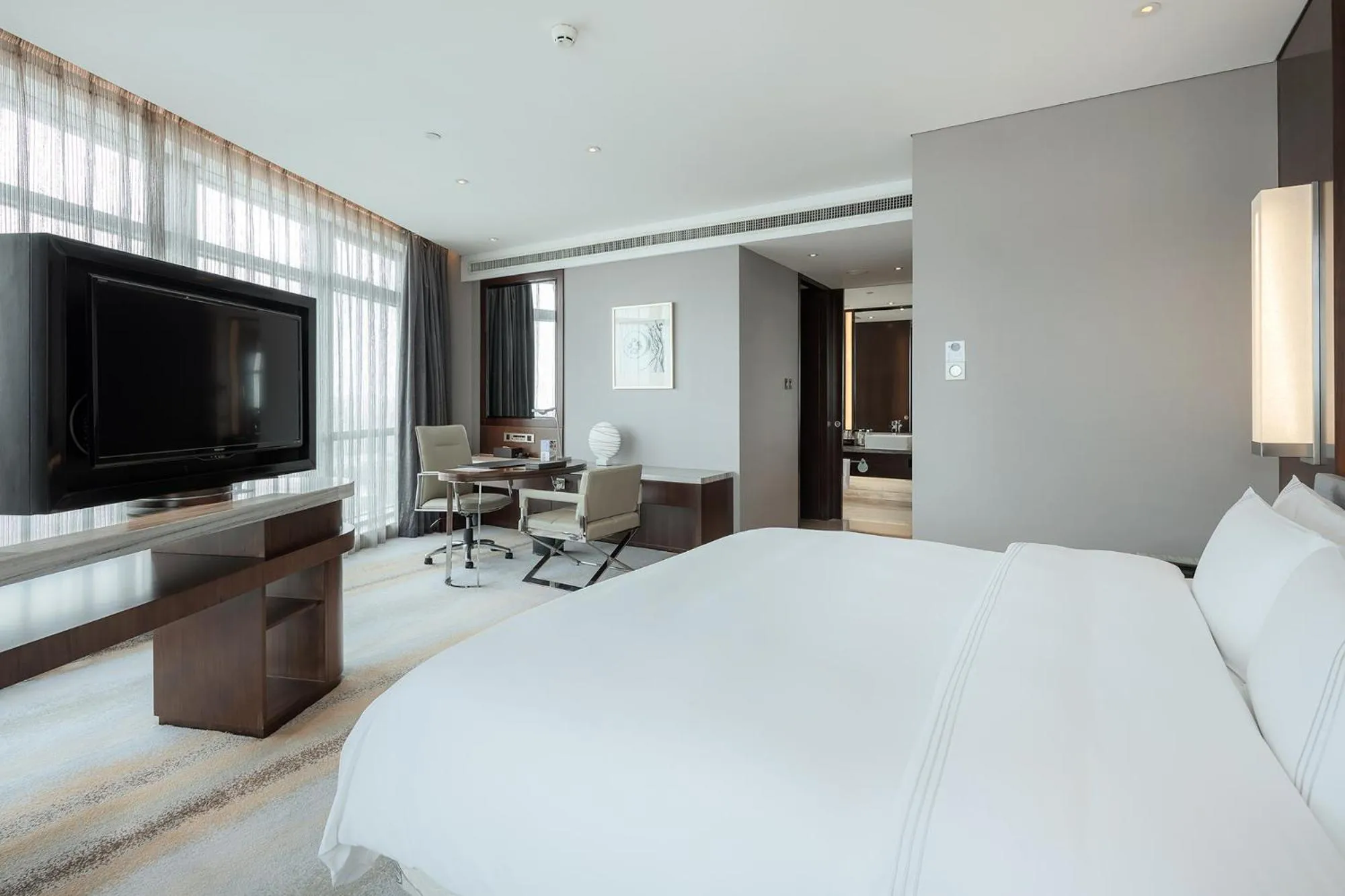 Photo of the whole room, Bed in Hotel Nikko Suzhou